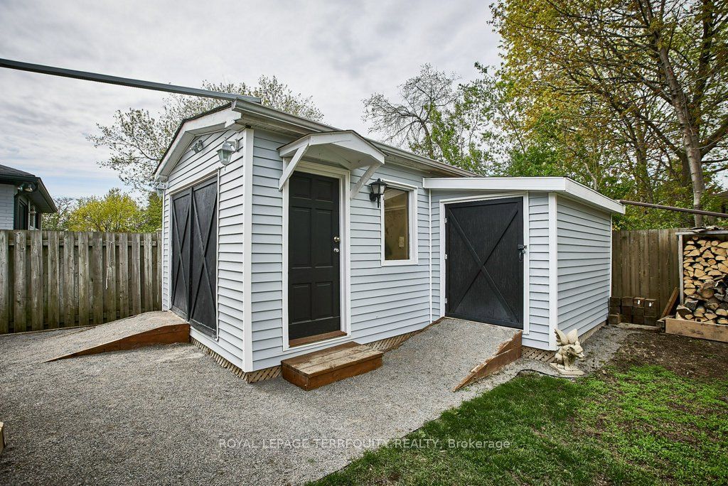 304 Palmerston Avenue Lower Property Photo 14