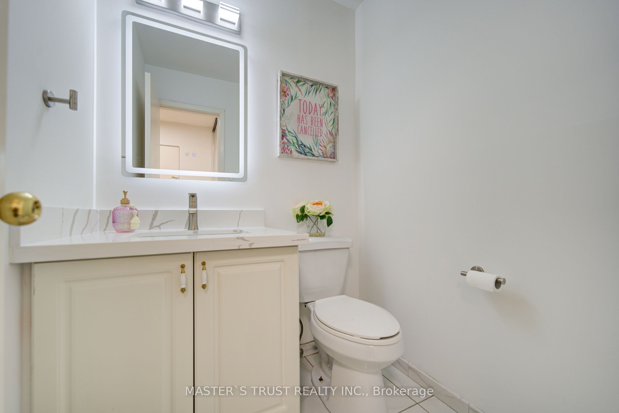 15 Brimwood Boulevard 61 Property Photo 12