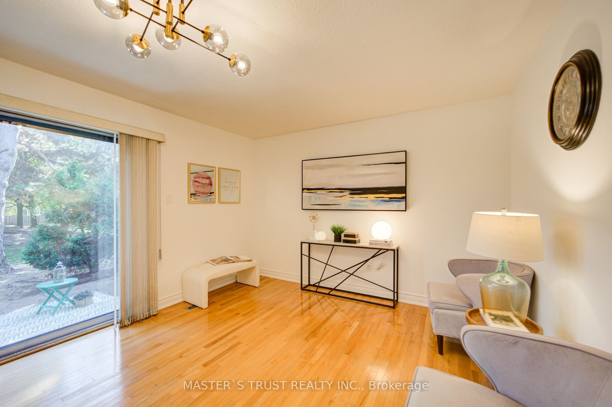 15 Brimwood Boulevard 61 Property Photo 14