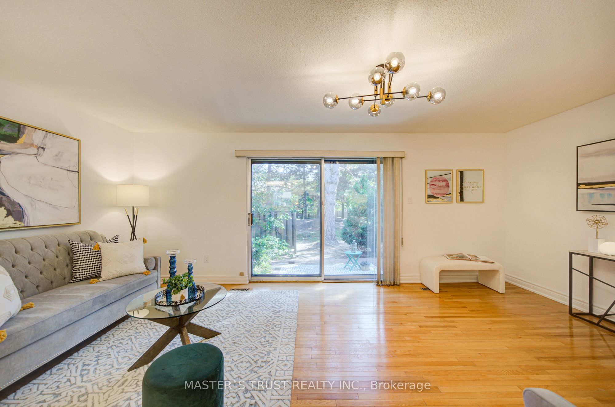 15 Brimwood Boulevard 61 Property Photo 15