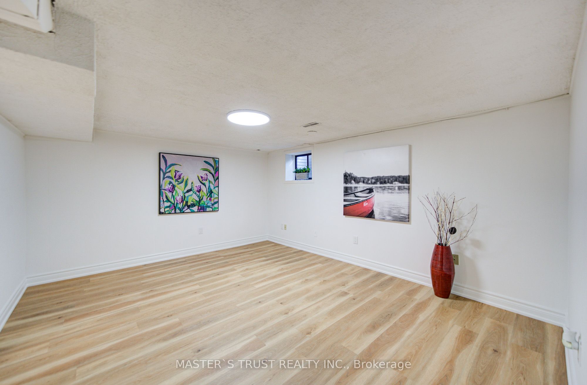 15 Brimwood Boulevard 61 Property Photo 24