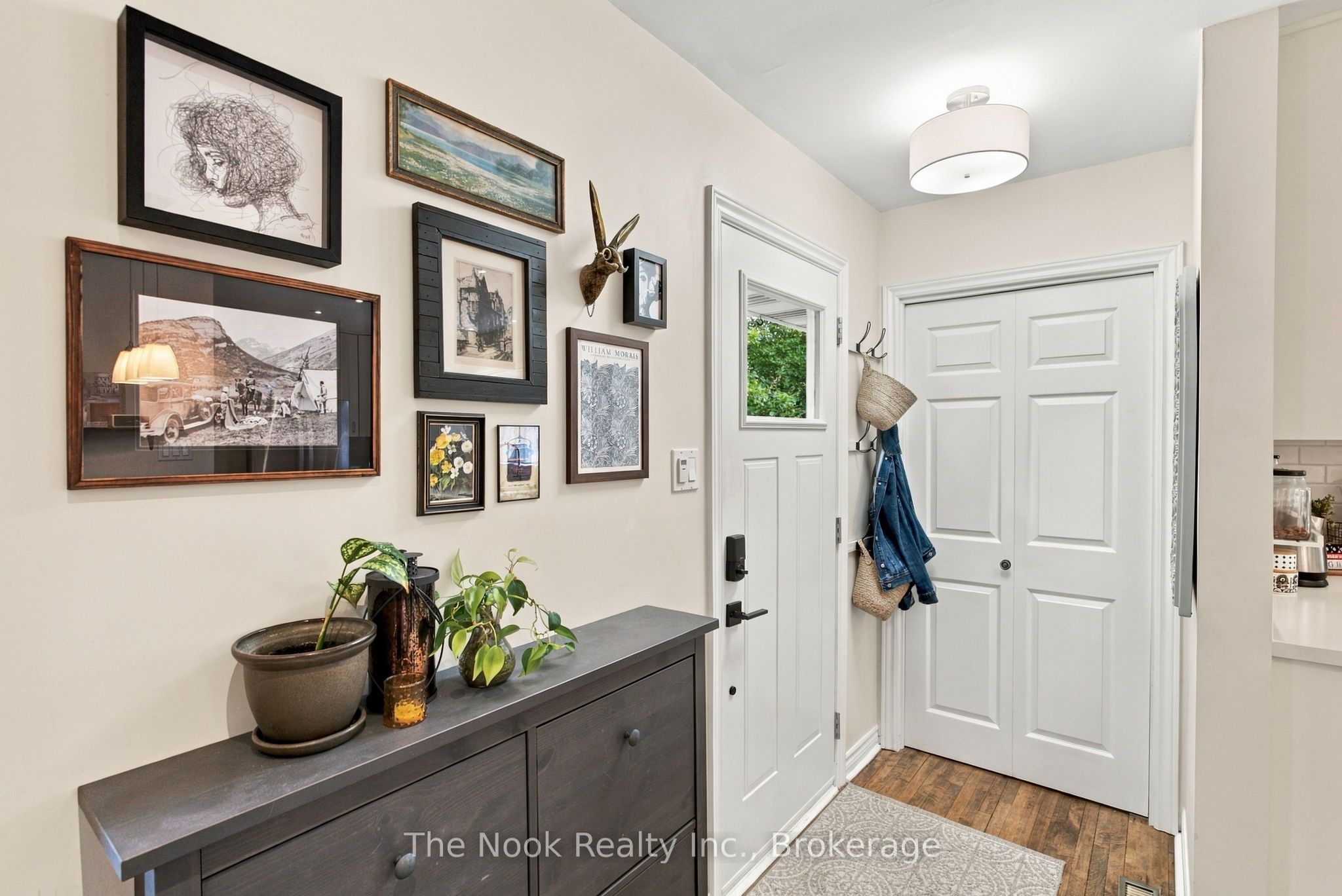 120 Admiral Road Property Photo 3