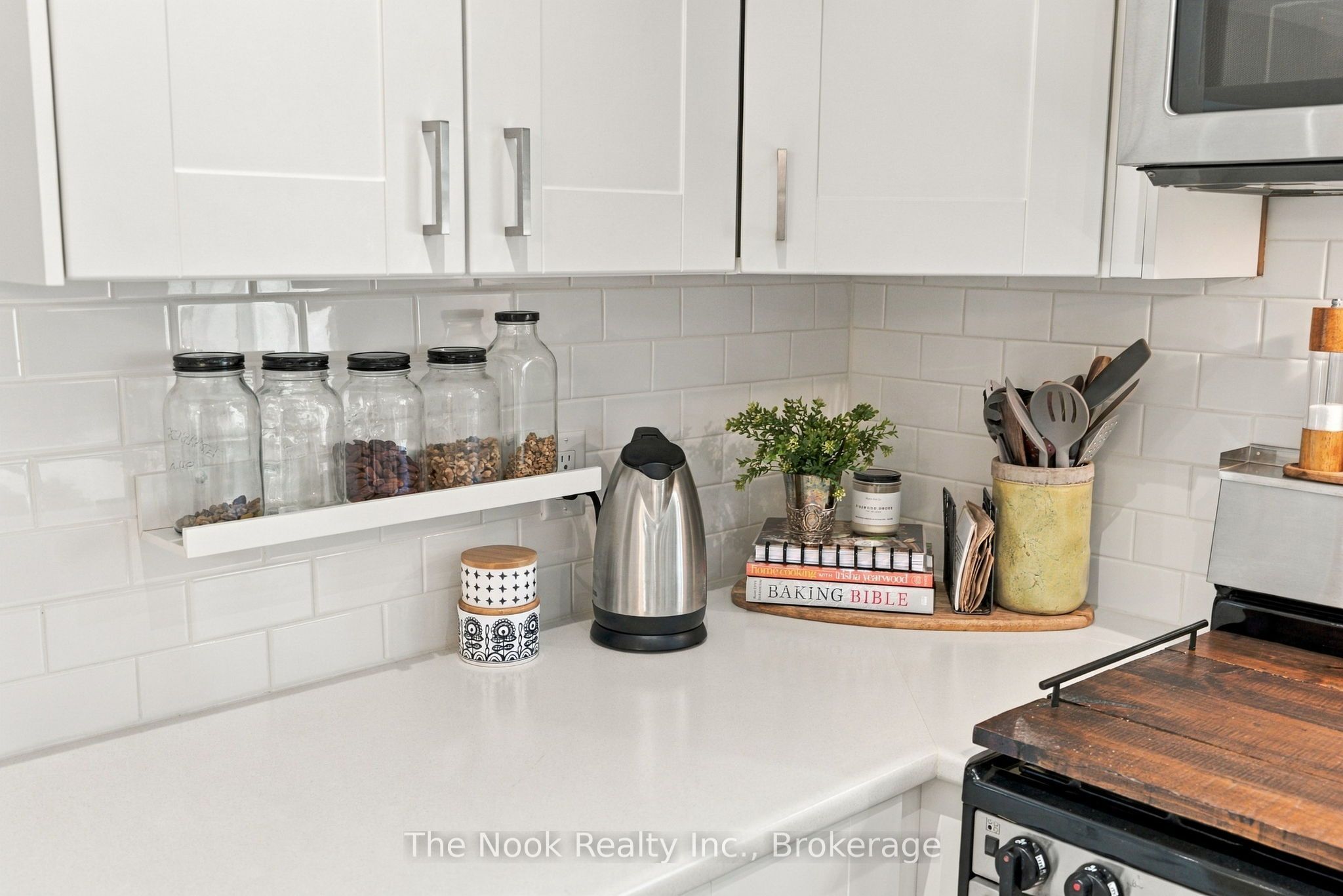 120 Admiral Road Property Photo 7