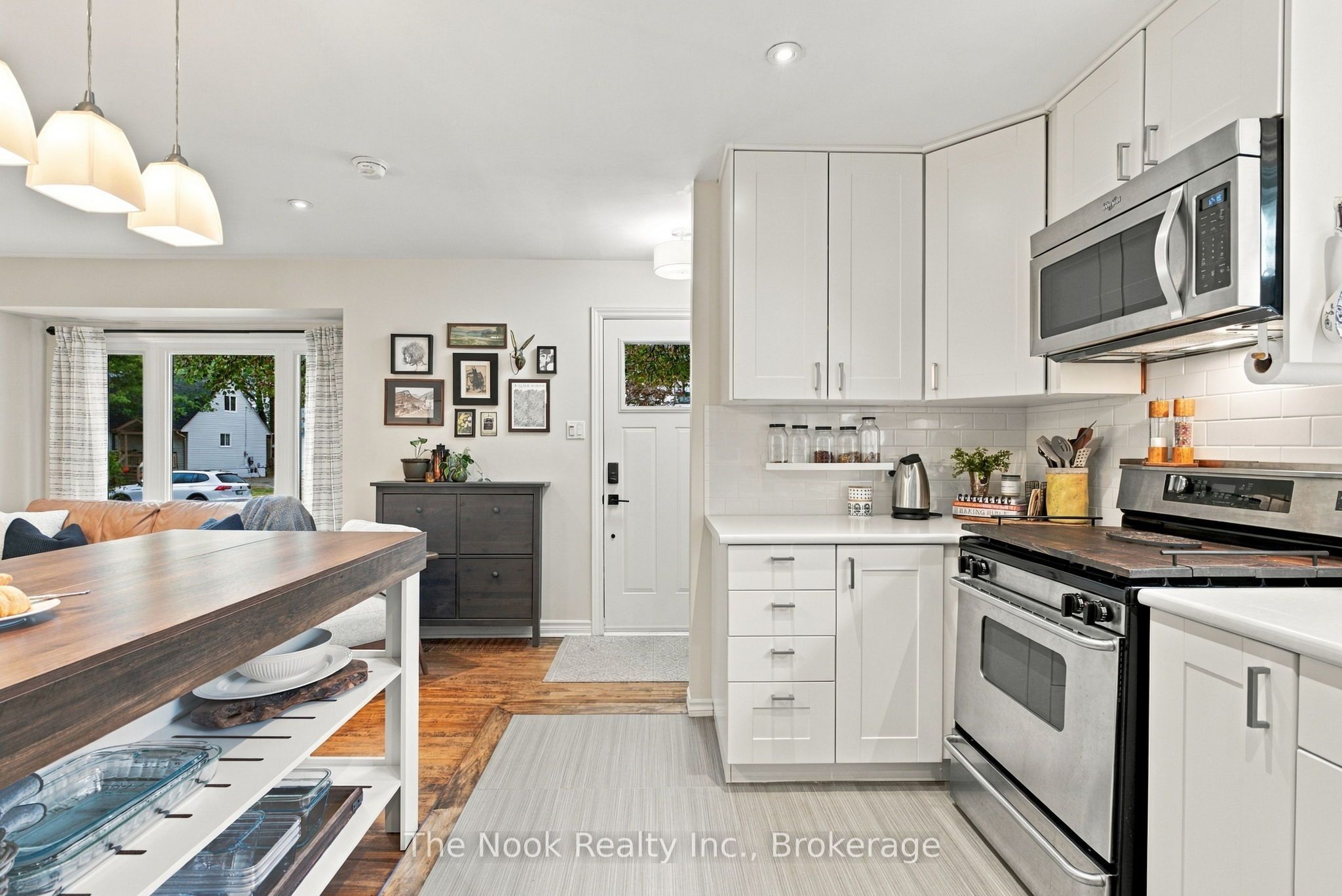 120 Admiral Road Property Photo 11