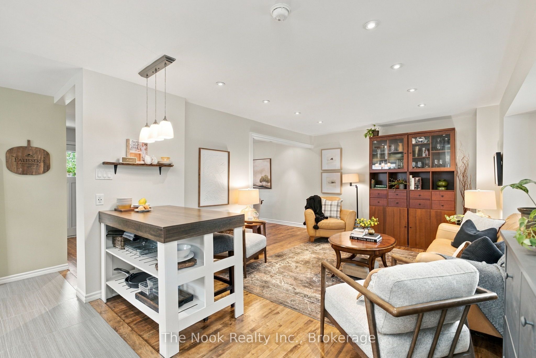 120 Admiral Road Property Photo 12