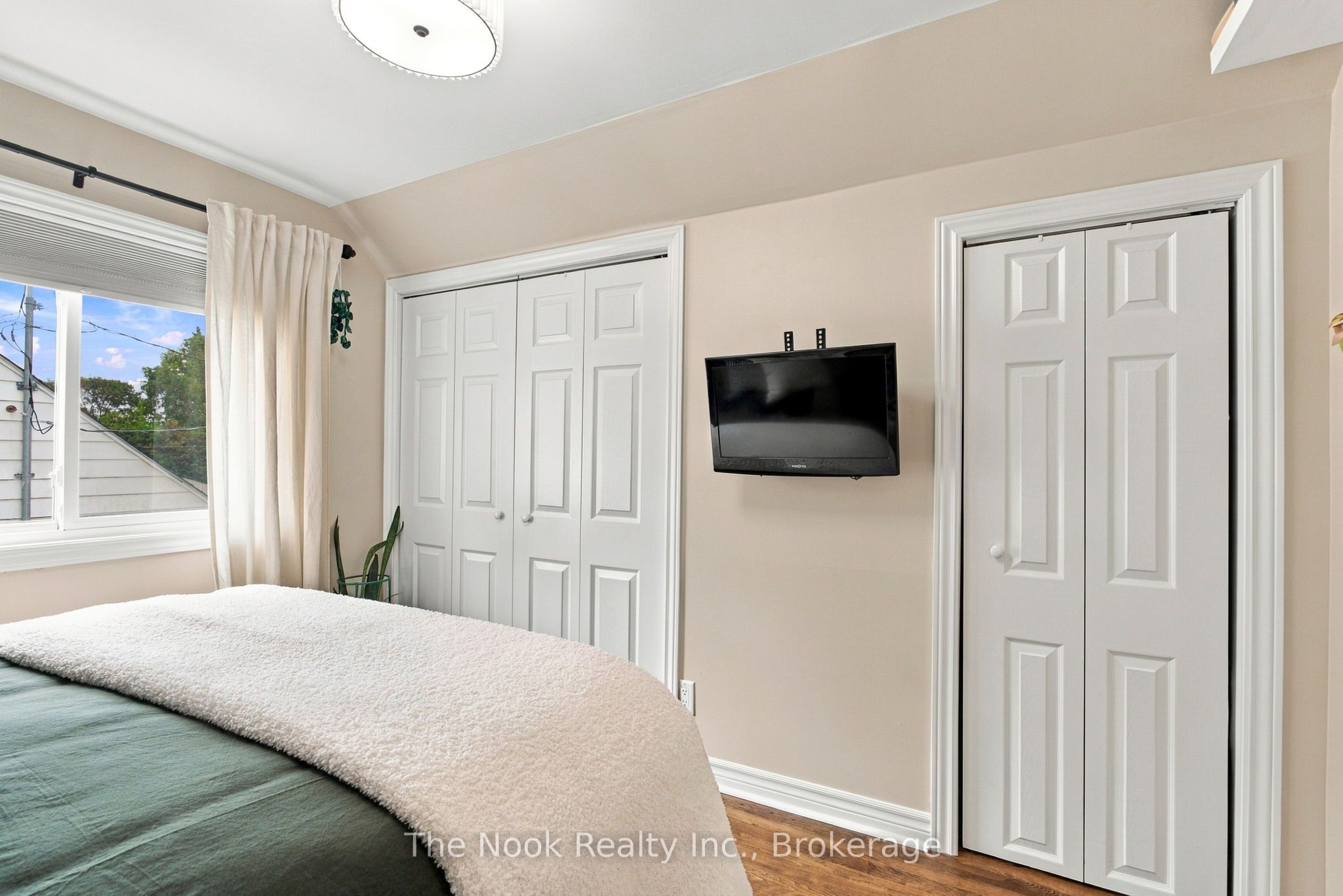 120 Admiral Road Property Photo 24