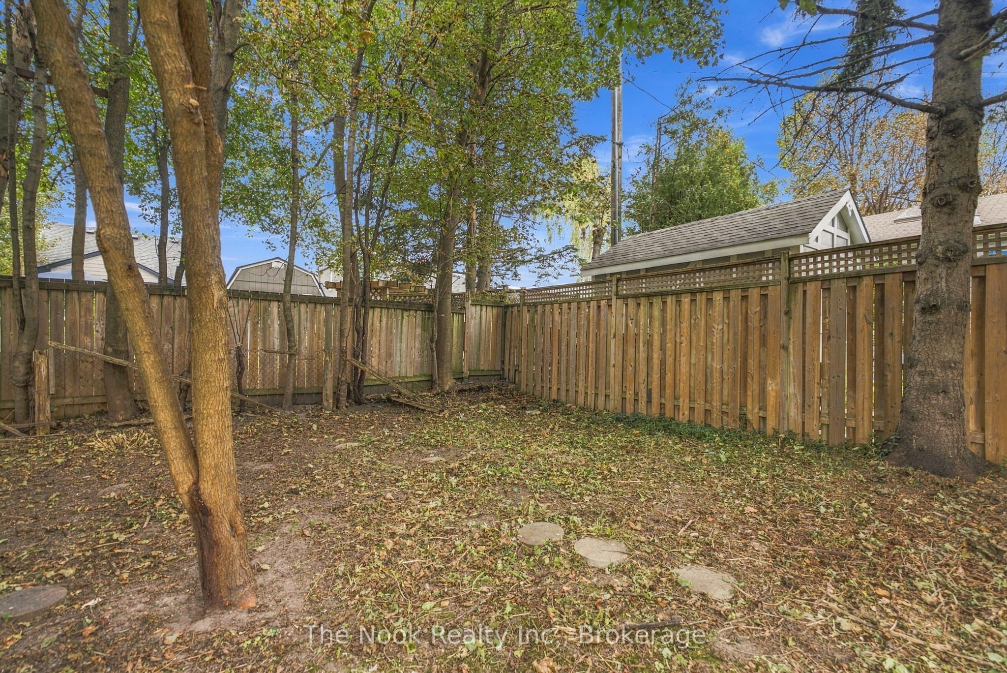120 Admiral Road Property Photo 45