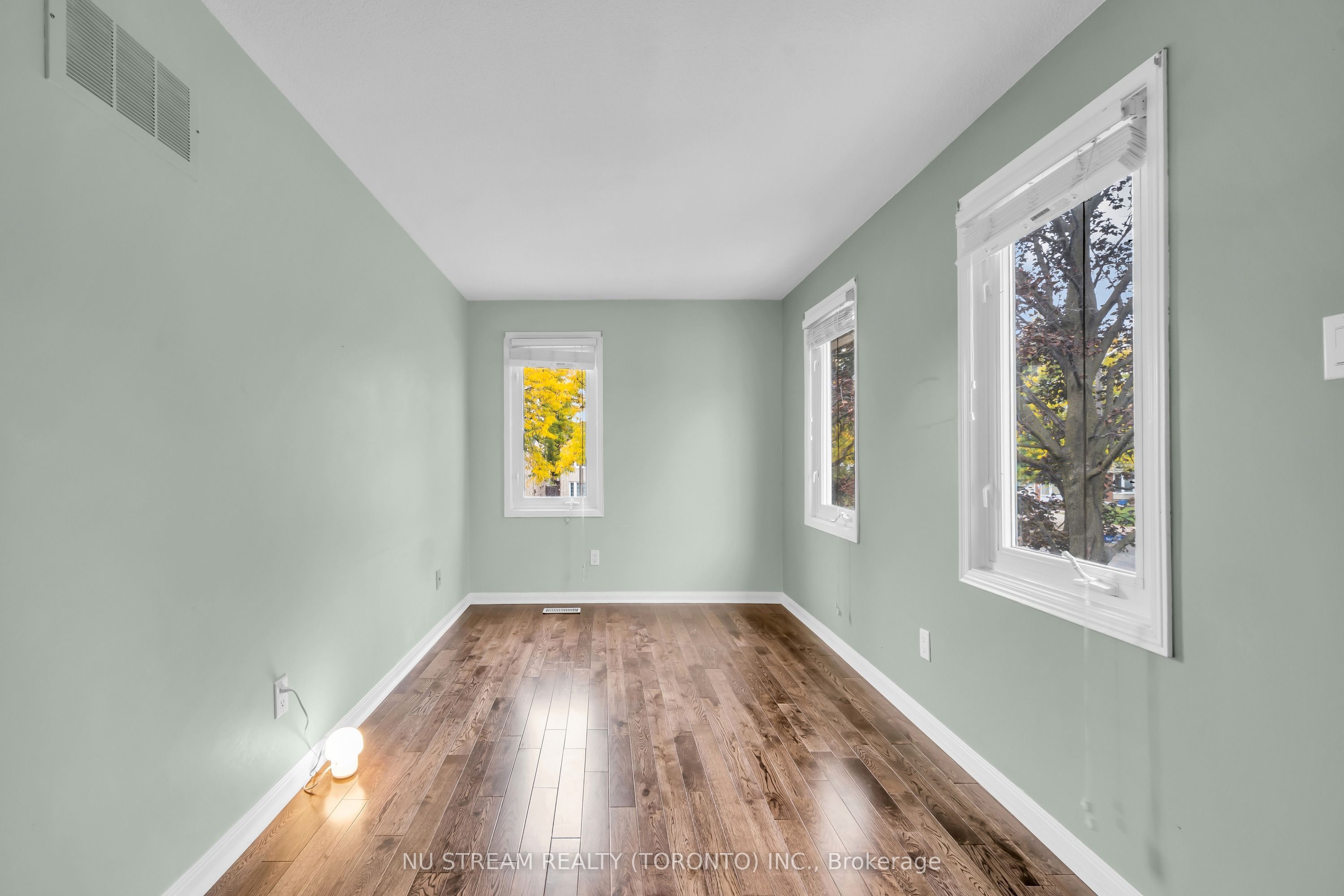 37 Wintermute Boulevard Property Photo 30