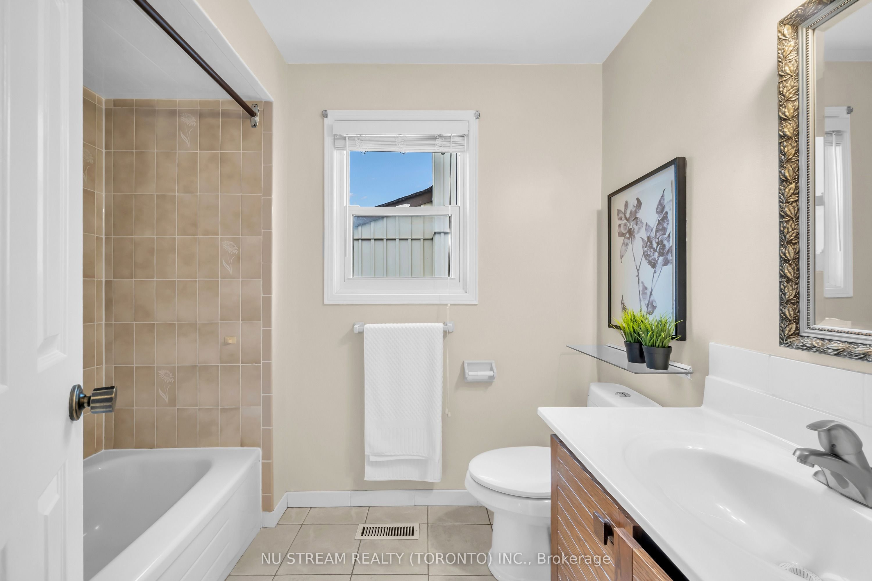 37 Wintermute Boulevard Property Photo 34