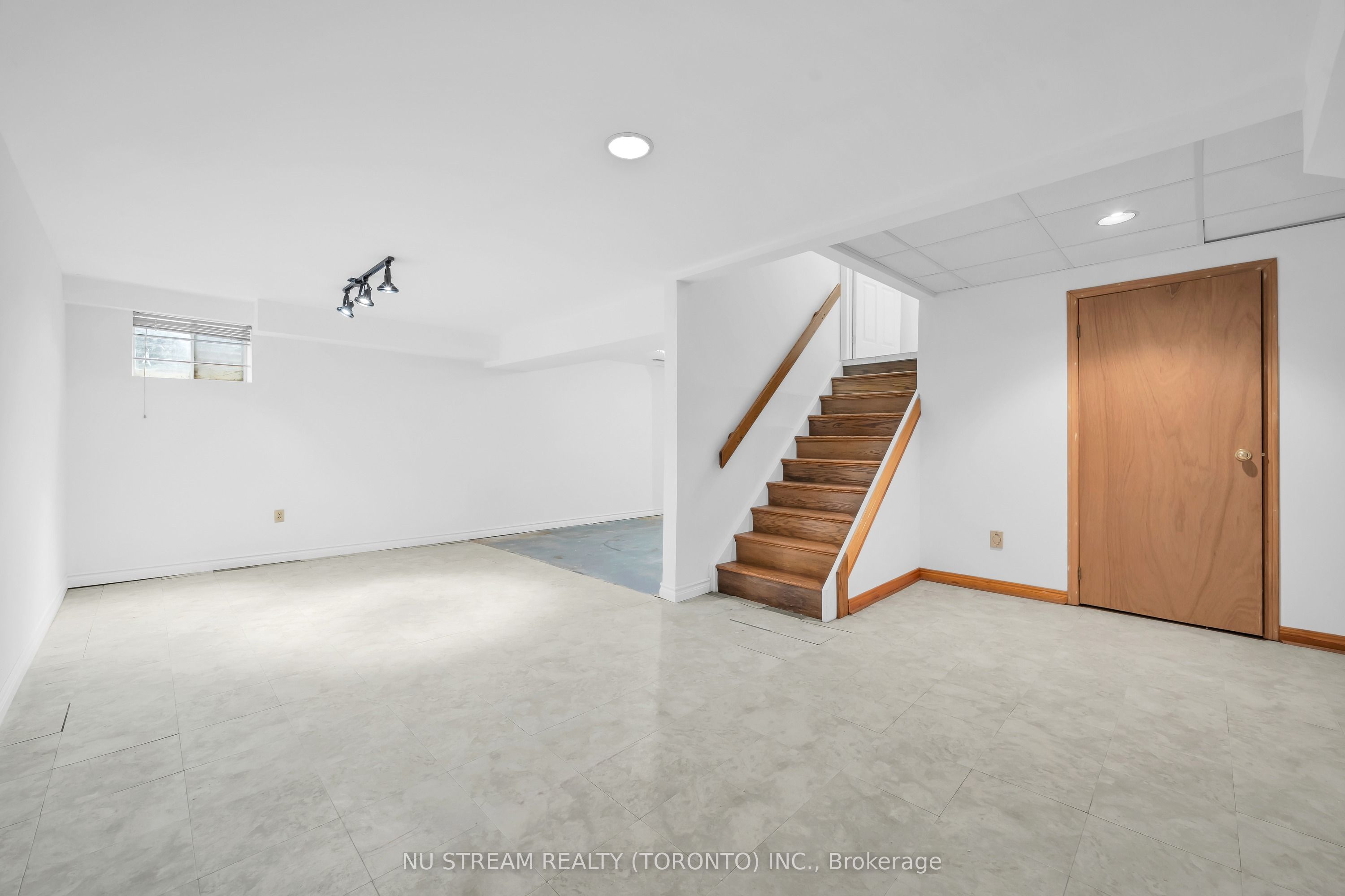 37 Wintermute Boulevard Property Photo 36