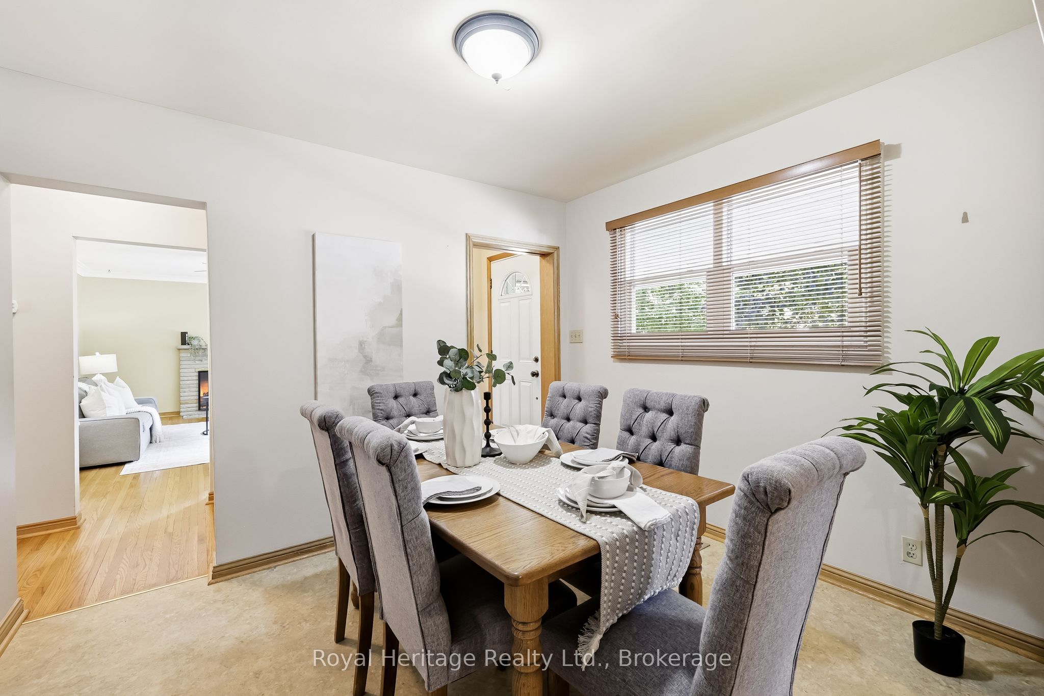 12 Simcoe Street Property Photo 13