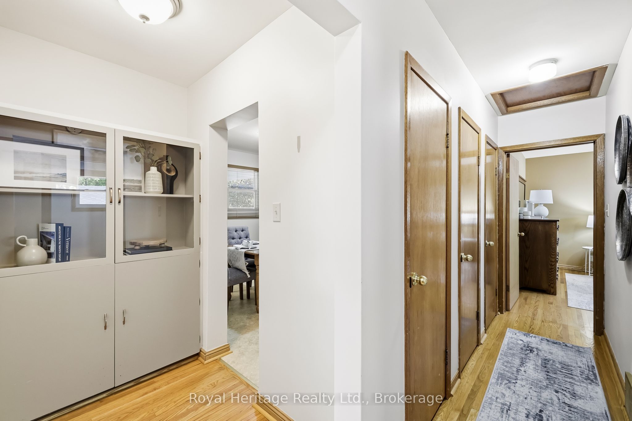 12 Simcoe Street Property Photo 15
