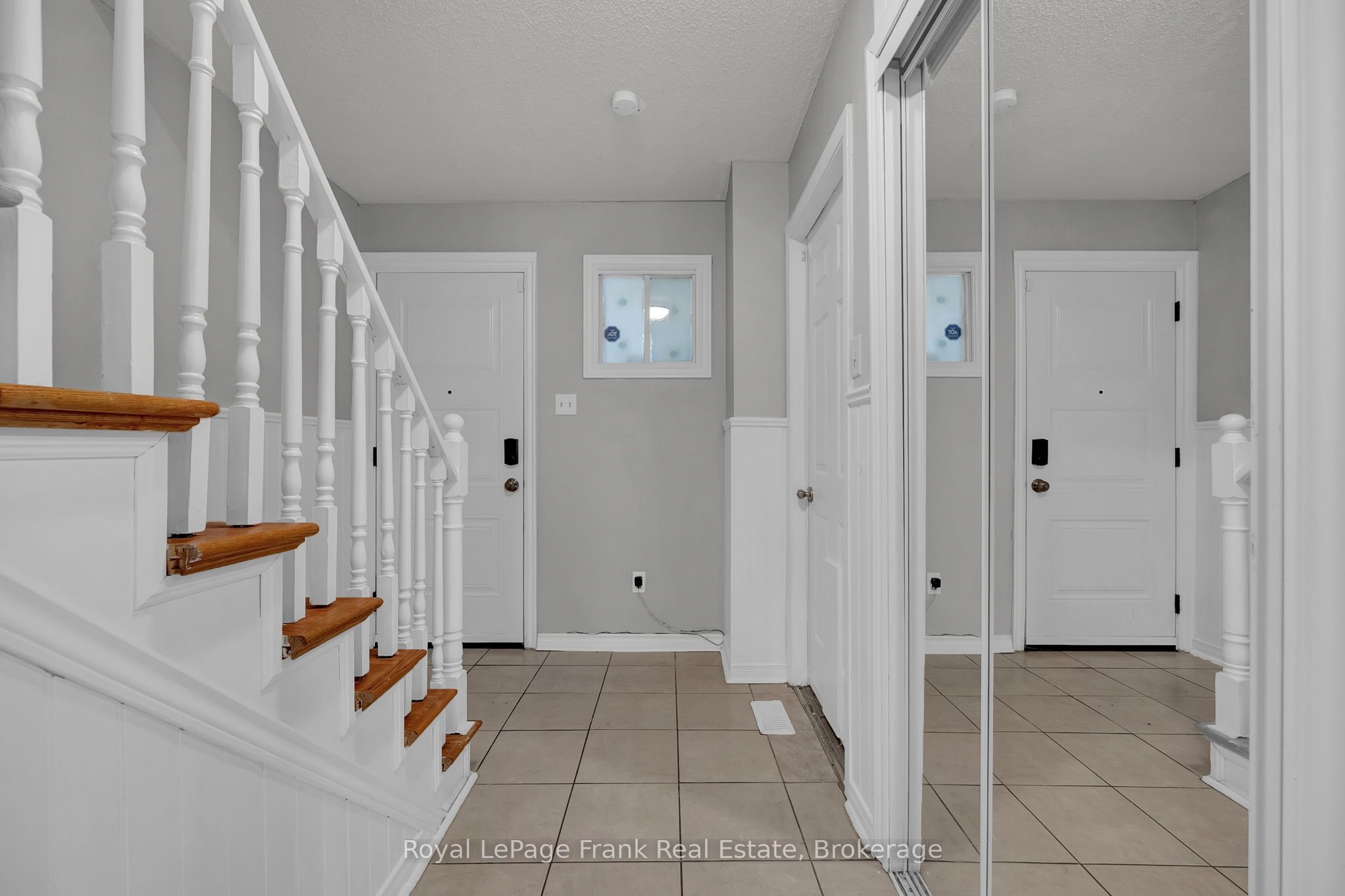 634 Down Crescent Property Photo 12