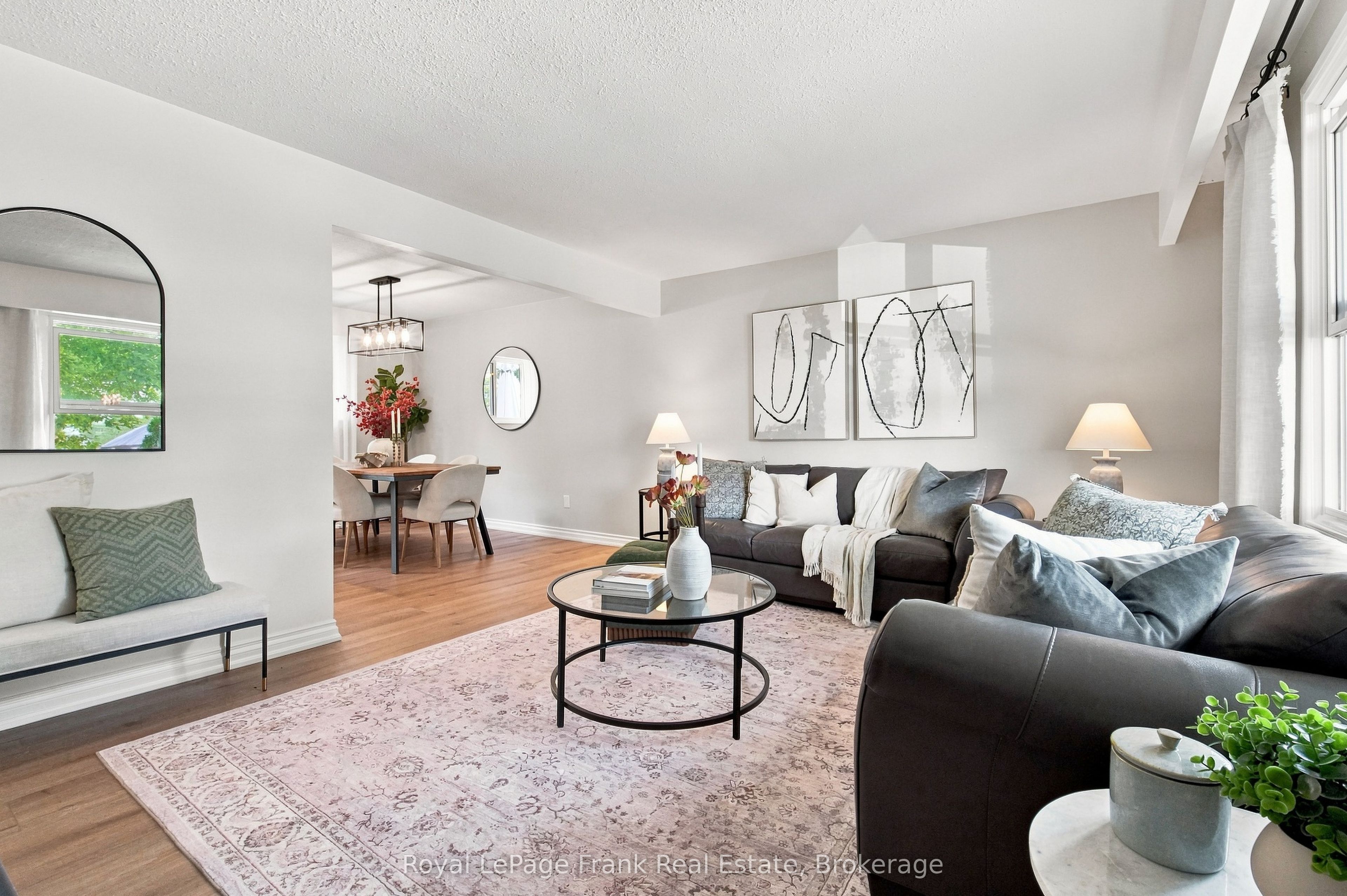 445 Bay Street Property Photo 7