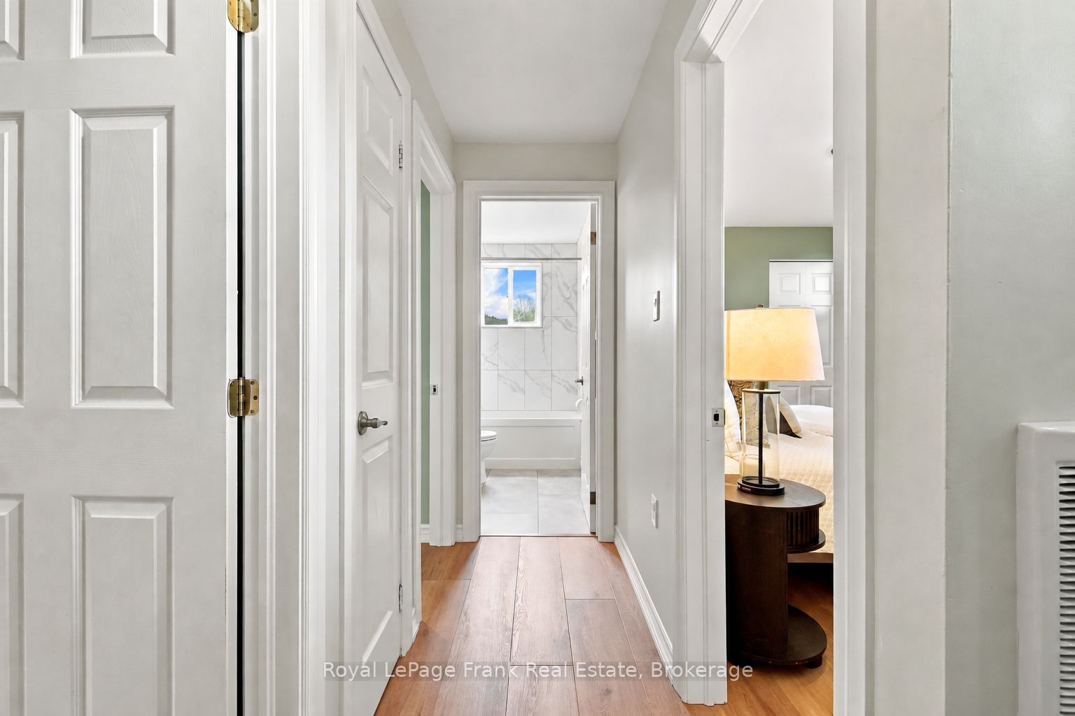 445 Bay Street Property Photo 15