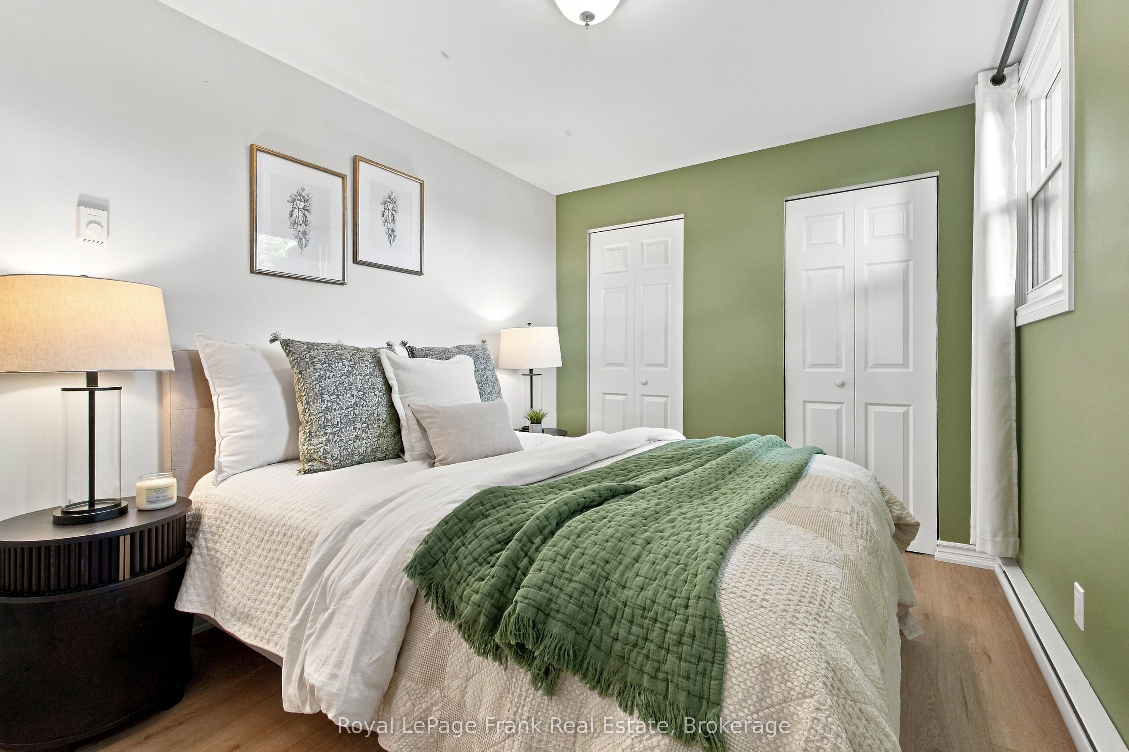 445 Bay Street Property Photo 16
