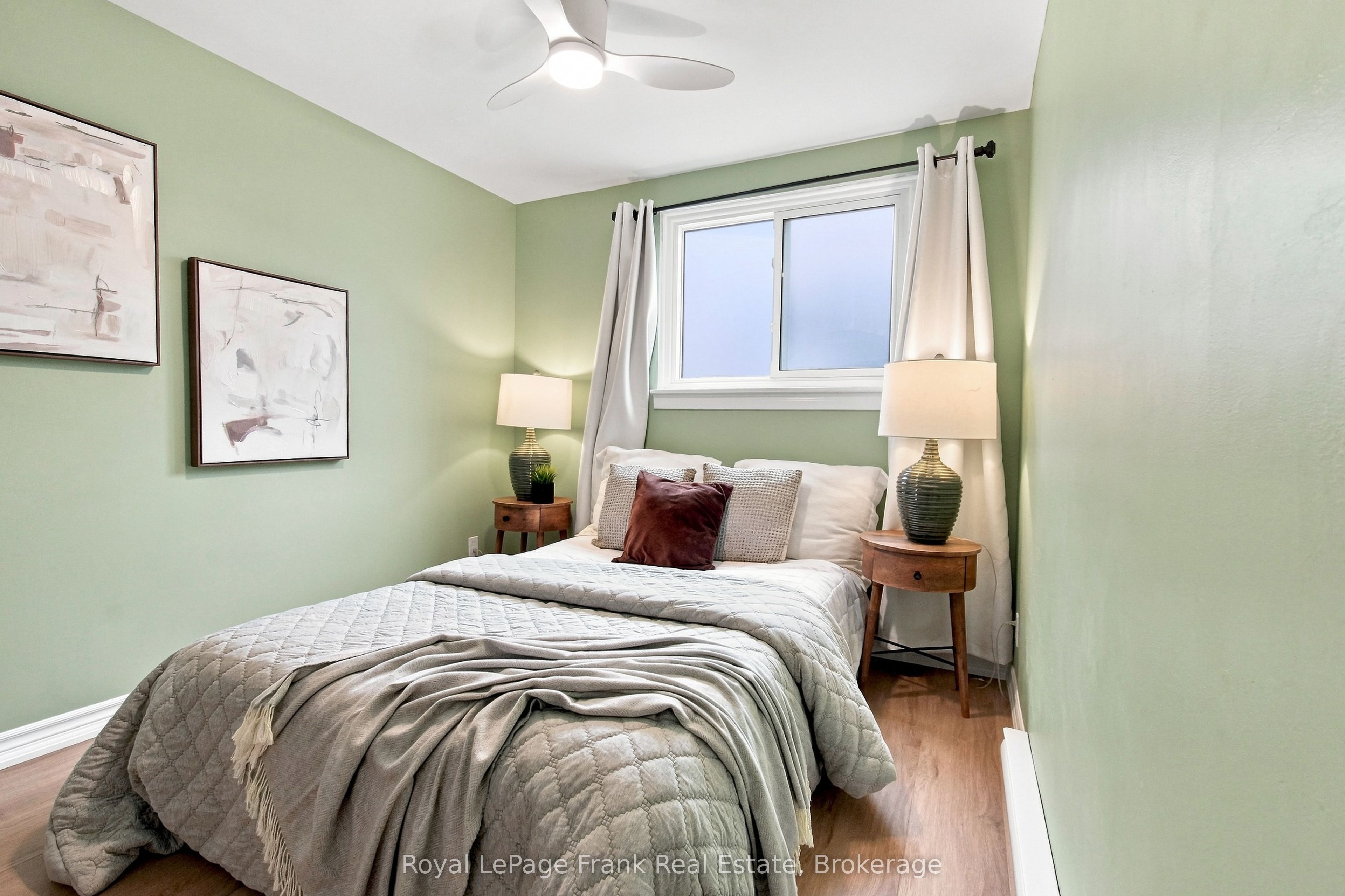 445 Bay Street Property Photo 18