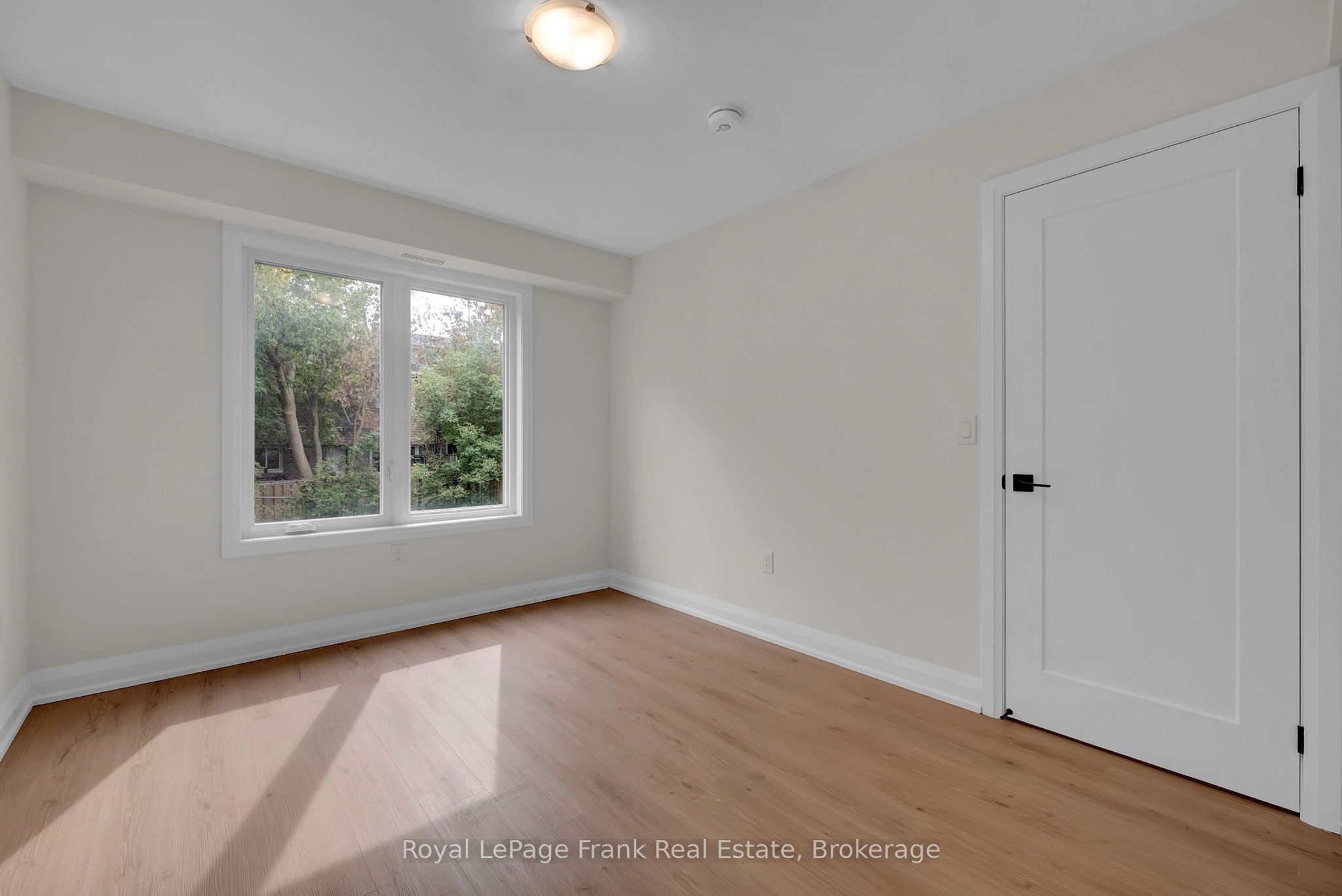 321 Anderson Avenue Property Photo 11