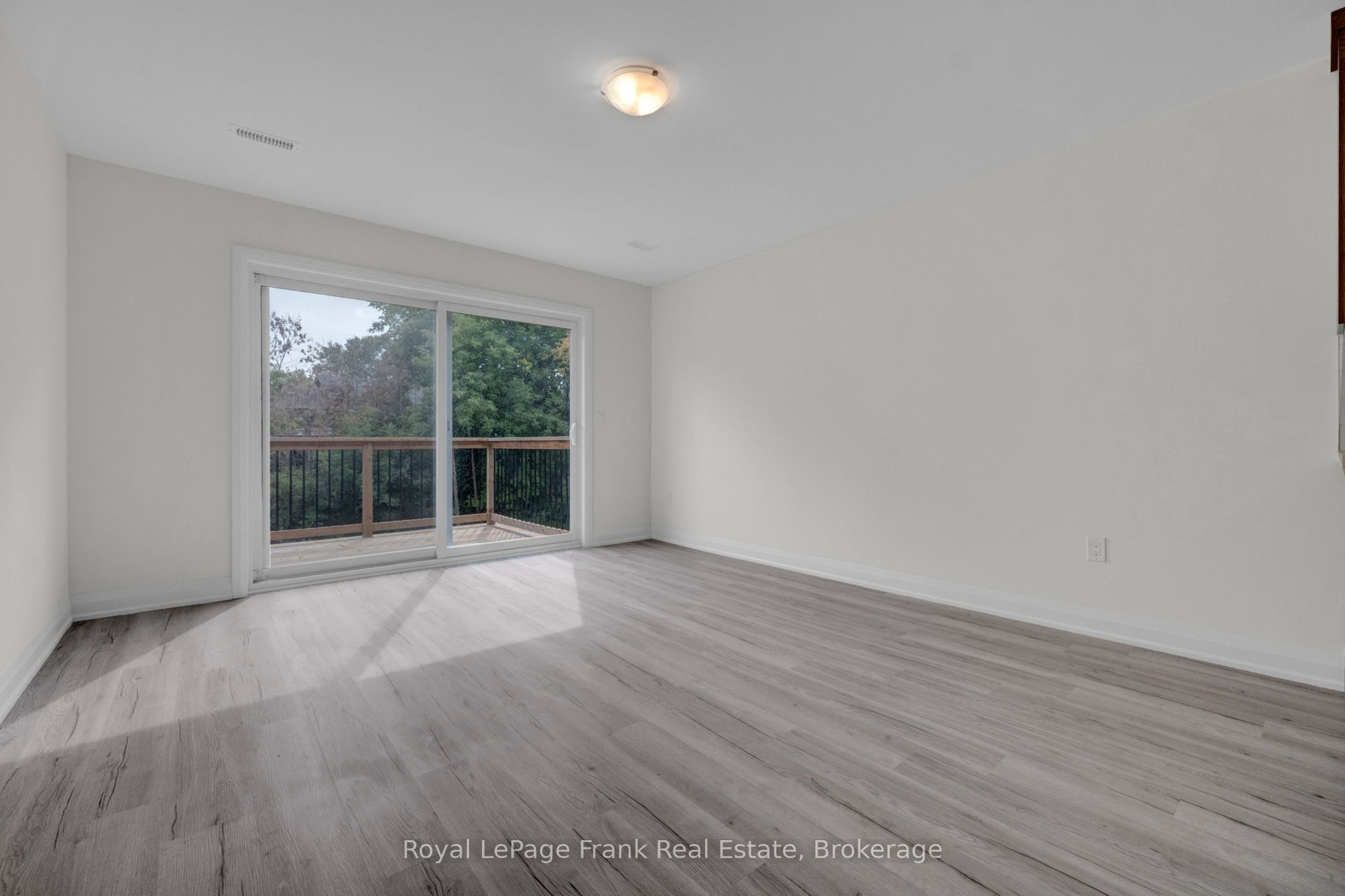 321 Anderson Avenue Property Photo 26