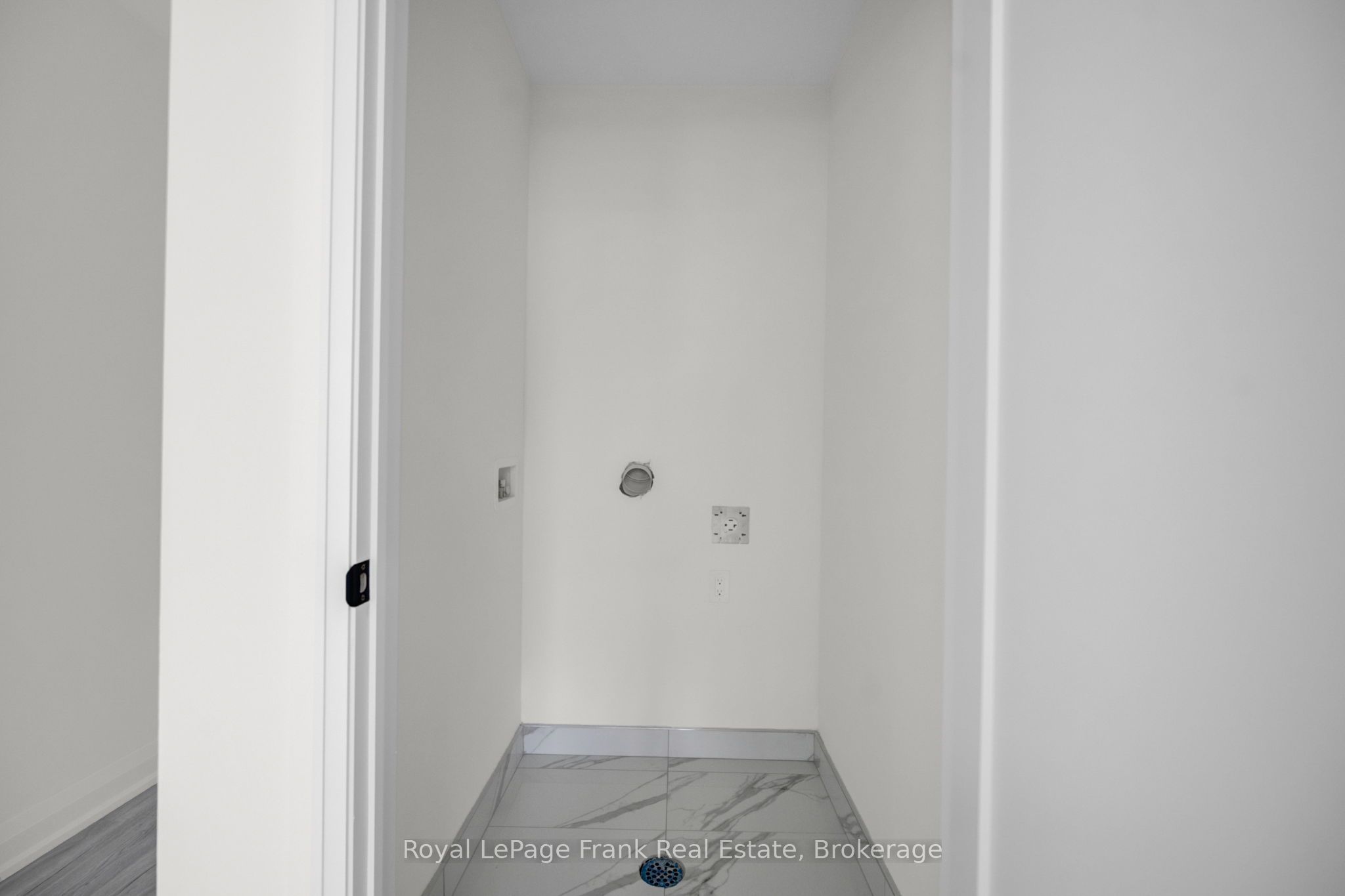 321 Anderson Avenue Property Photo 28