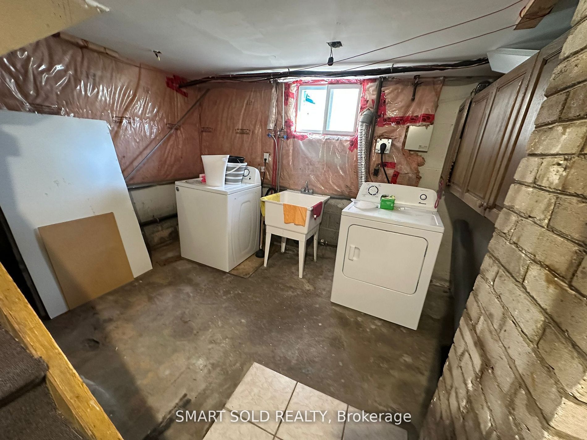 41 Maybourne (basement) Avenue Property Photo 6