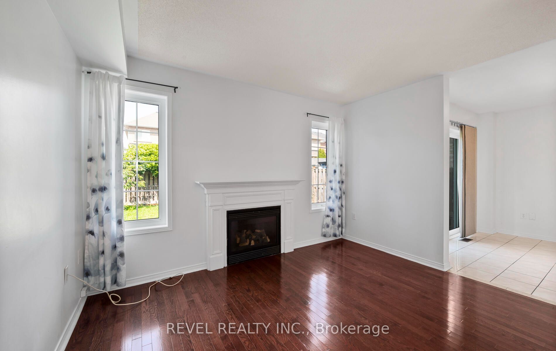 91 Oceanpearl Crescent Property Photo 15