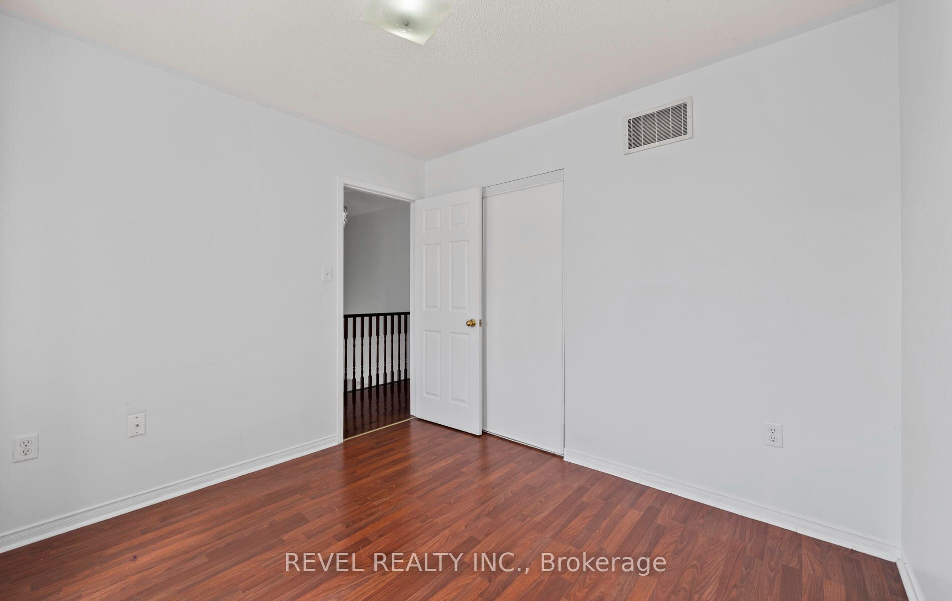 91 Oceanpearl Crescent Property Photo 20