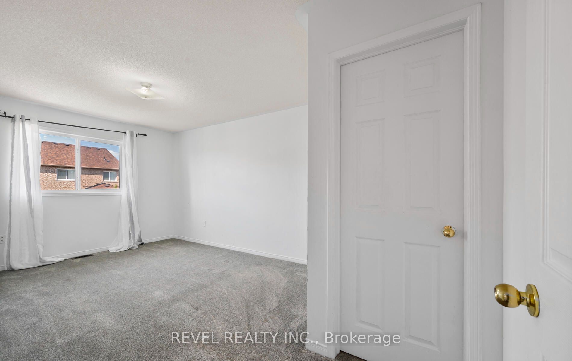 91 Oceanpearl Crescent Property Photo 21