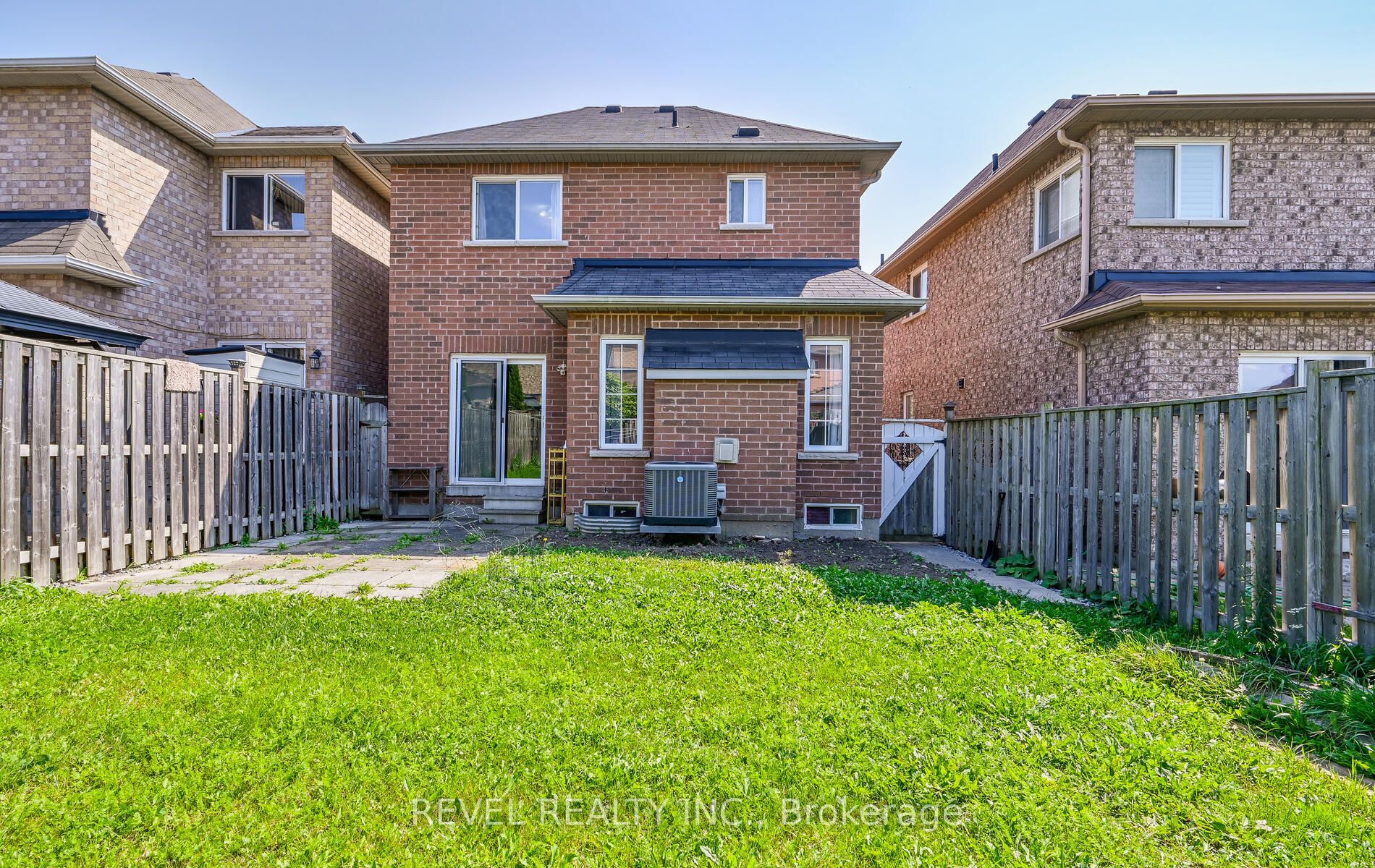 91 Oceanpearl Crescent Property Photo 31