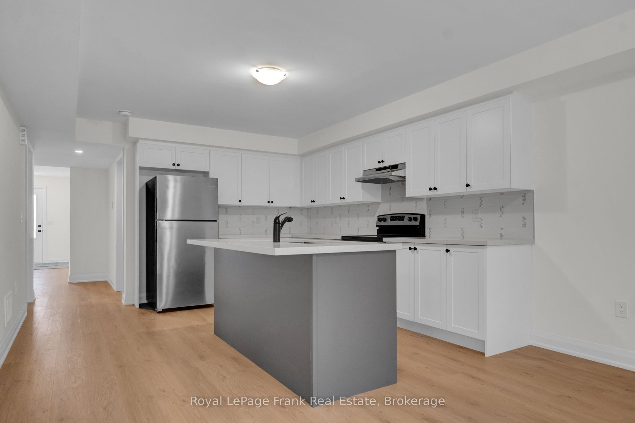 323 Anderson Avenue Property Photo 5
