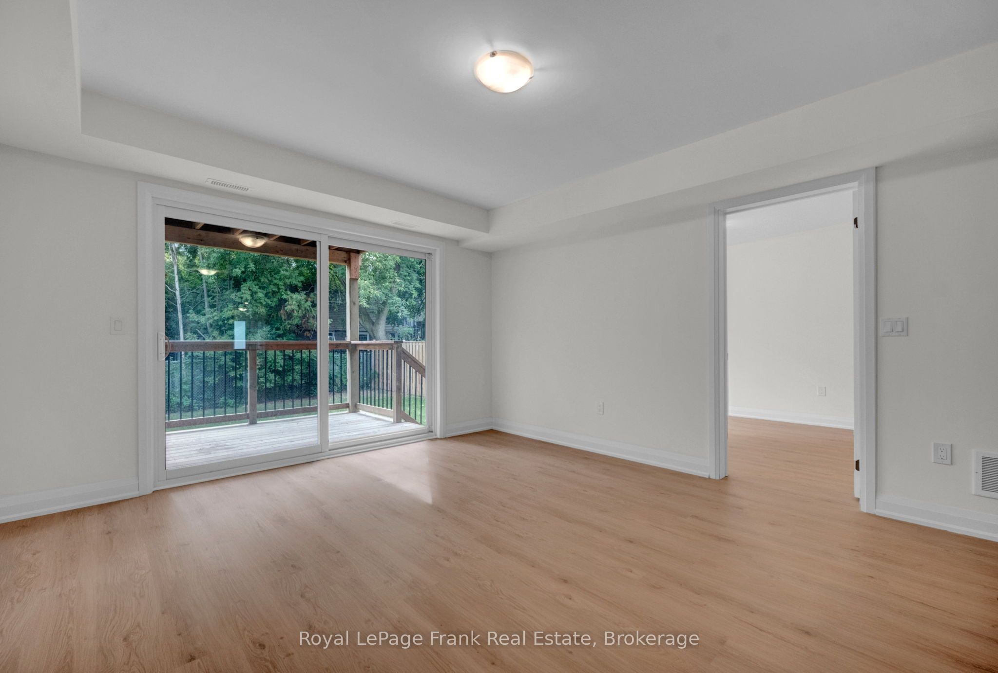 323 Anderson Avenue Property Photo 7