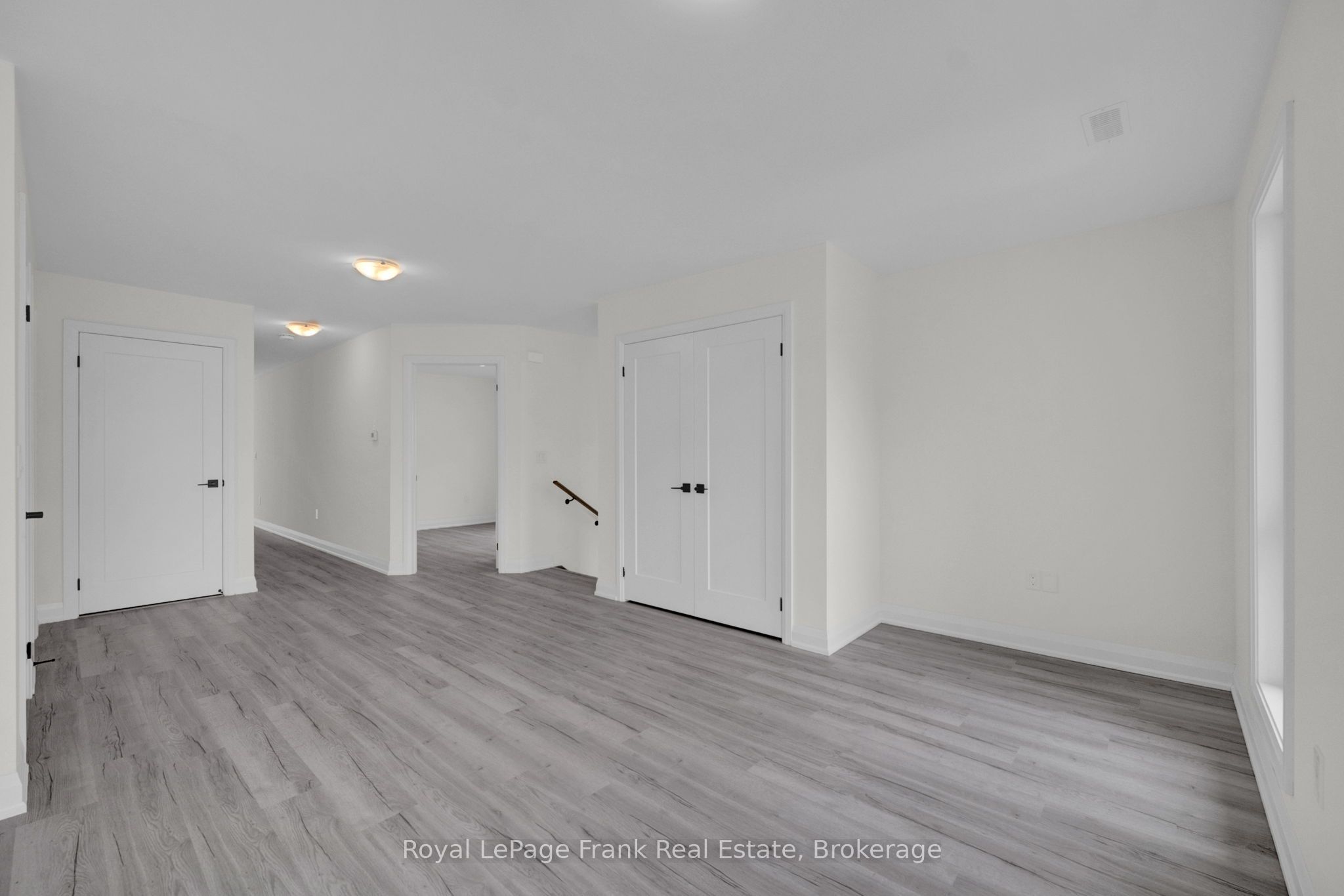 323 Anderson Avenue Property Photo 9