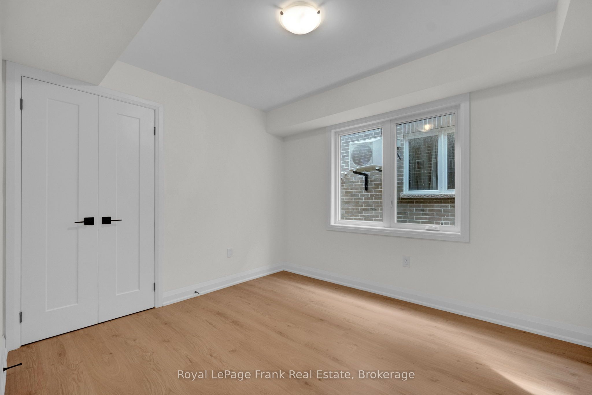 323 Anderson Avenue Property Photo 15