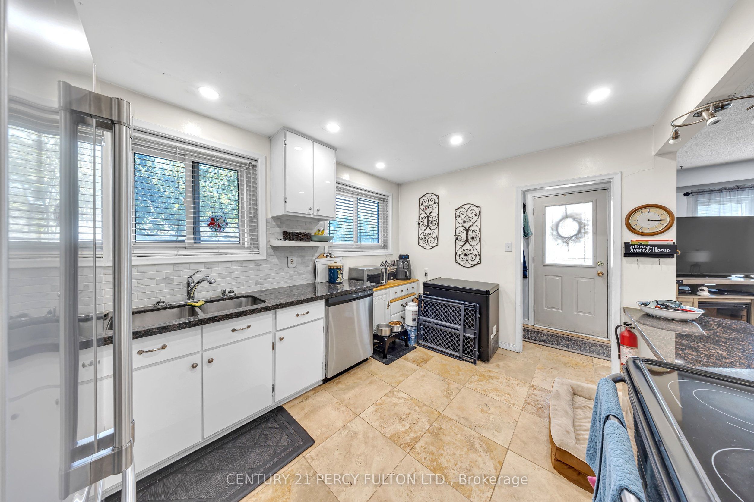 719 Balaton Avenue Property Photo 7