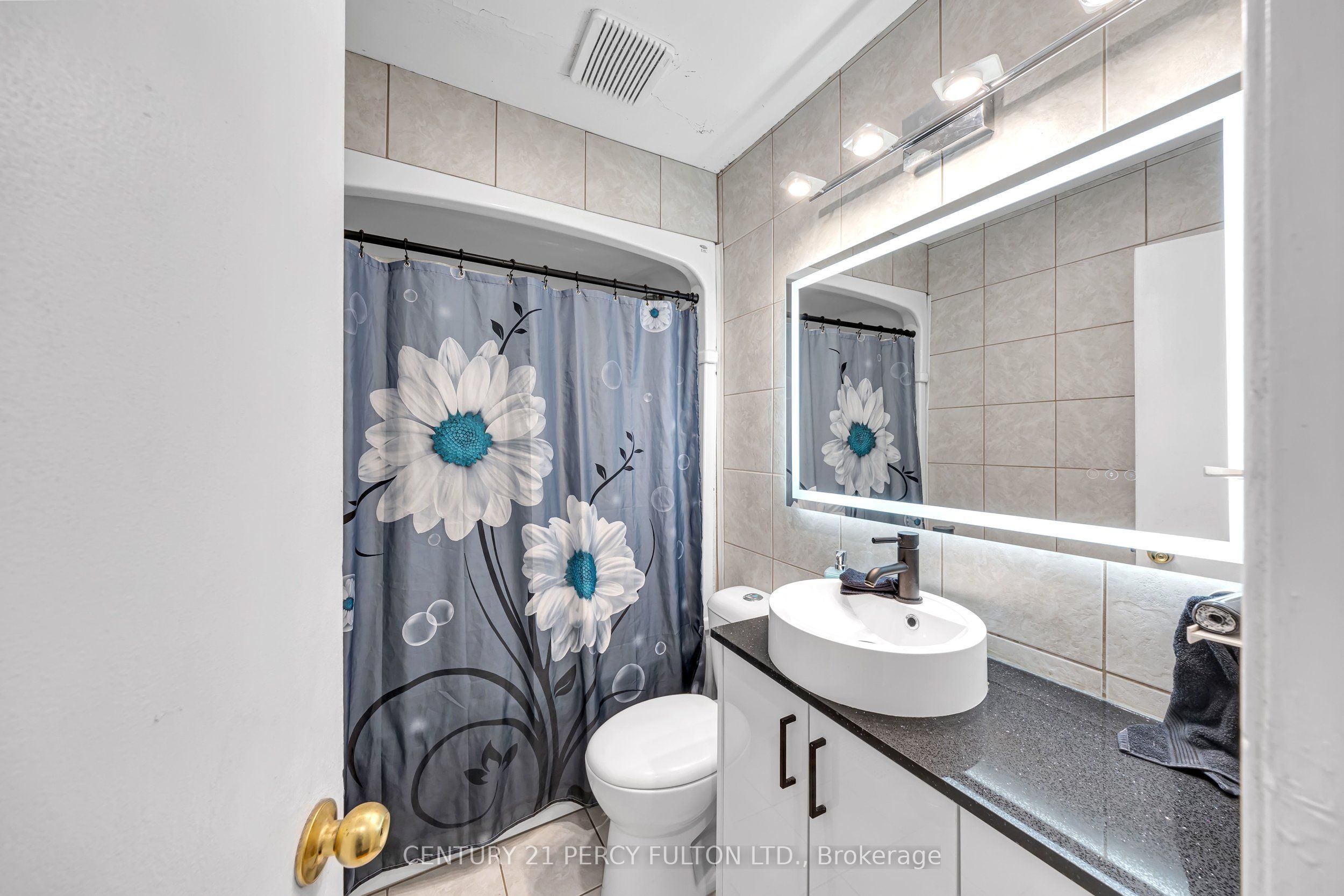 719 Balaton Avenue Property Photo 9