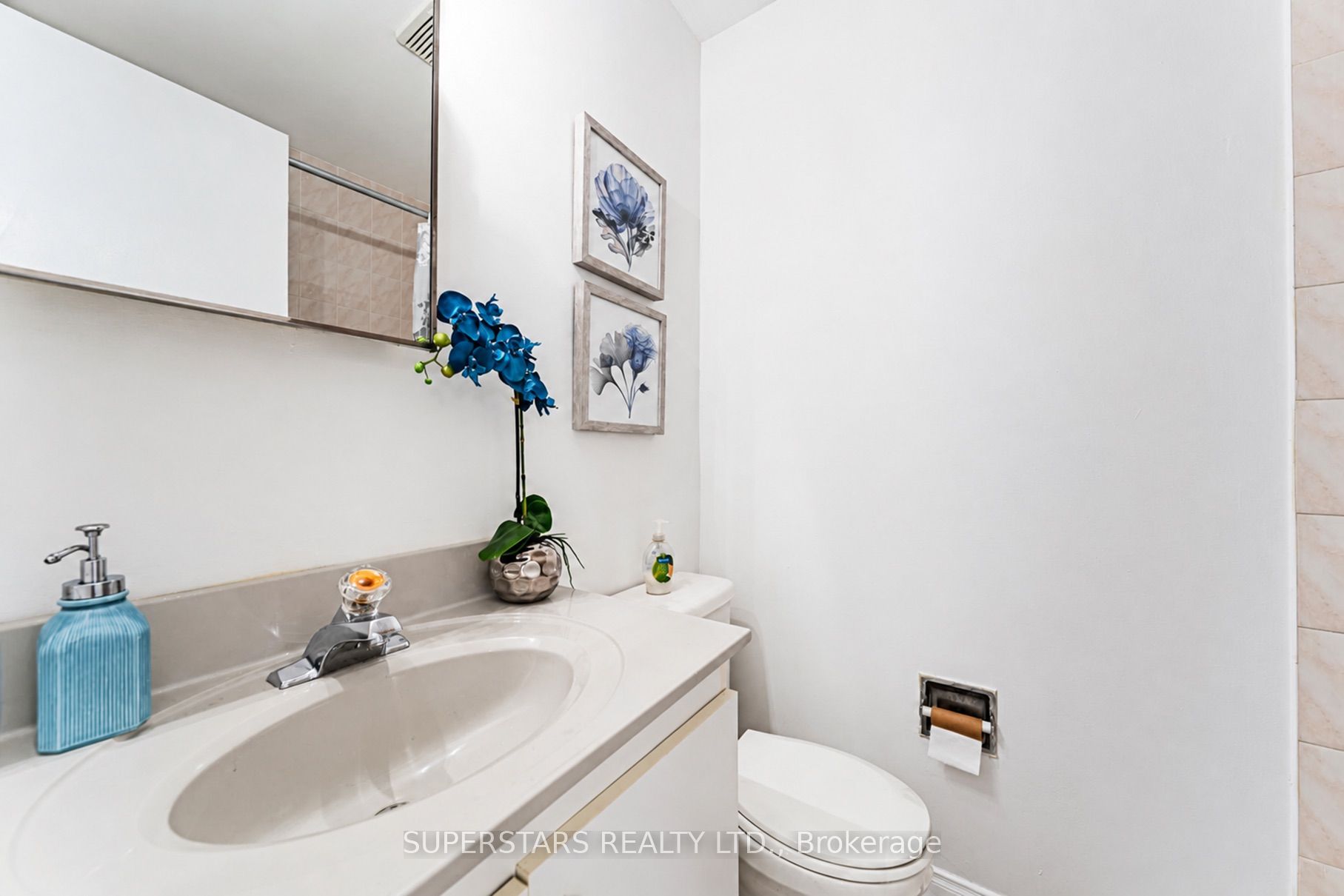 275 Broadview Avenue 10 Property Photo 17