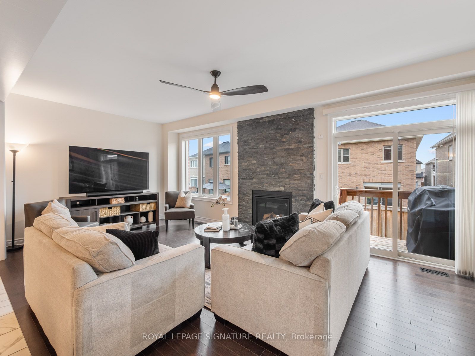 1055 Skyridge Boulevard Property Photo 14