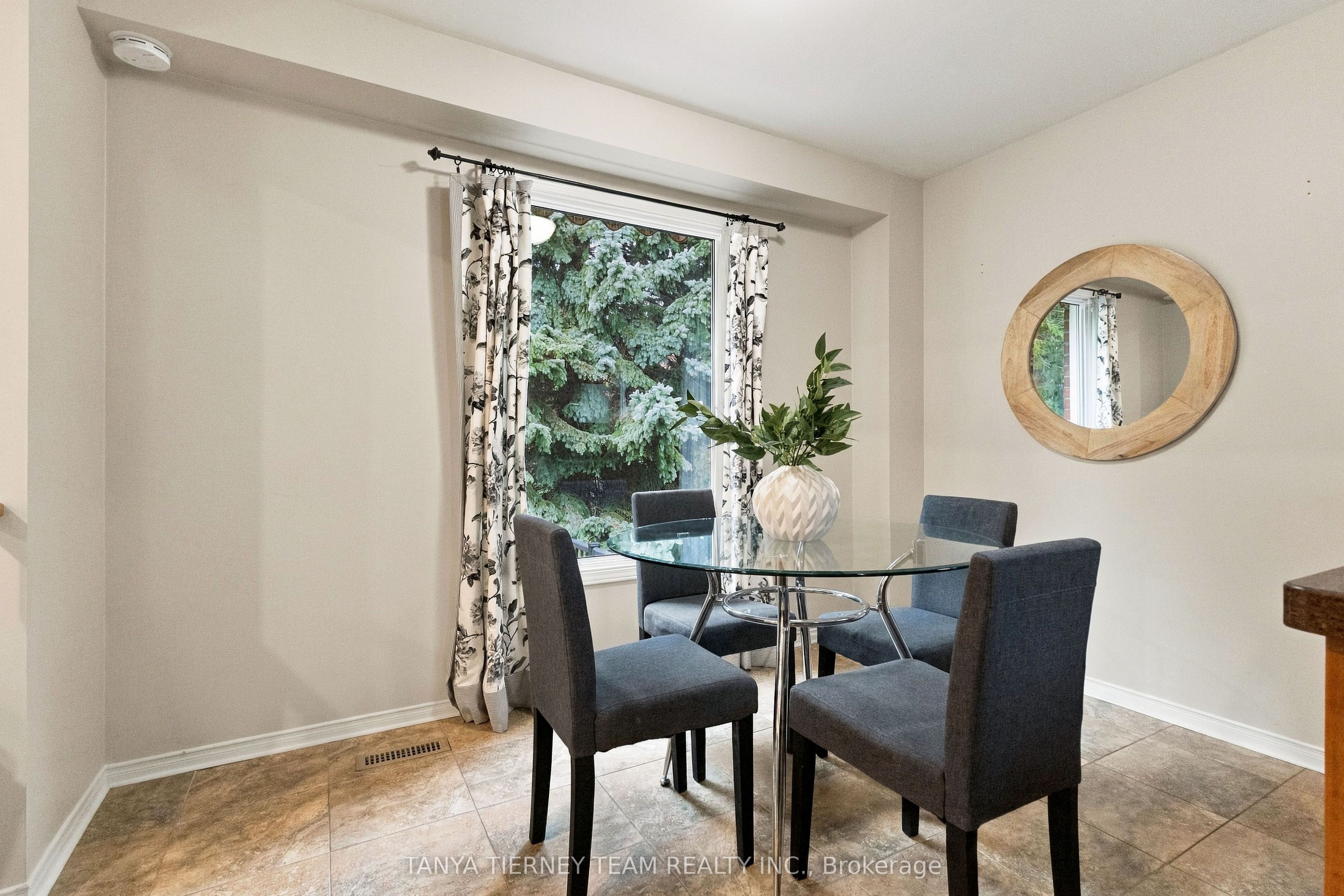 25 Coulton Court Property Photo 19