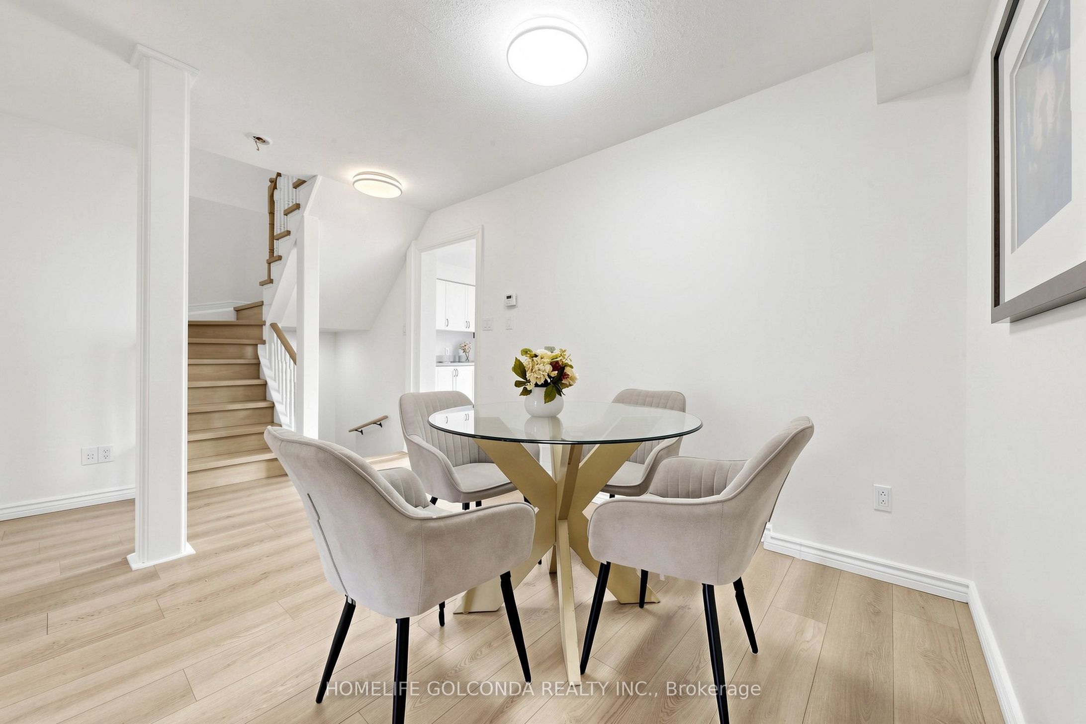 1704 Canadore Crescent Property Photo 6