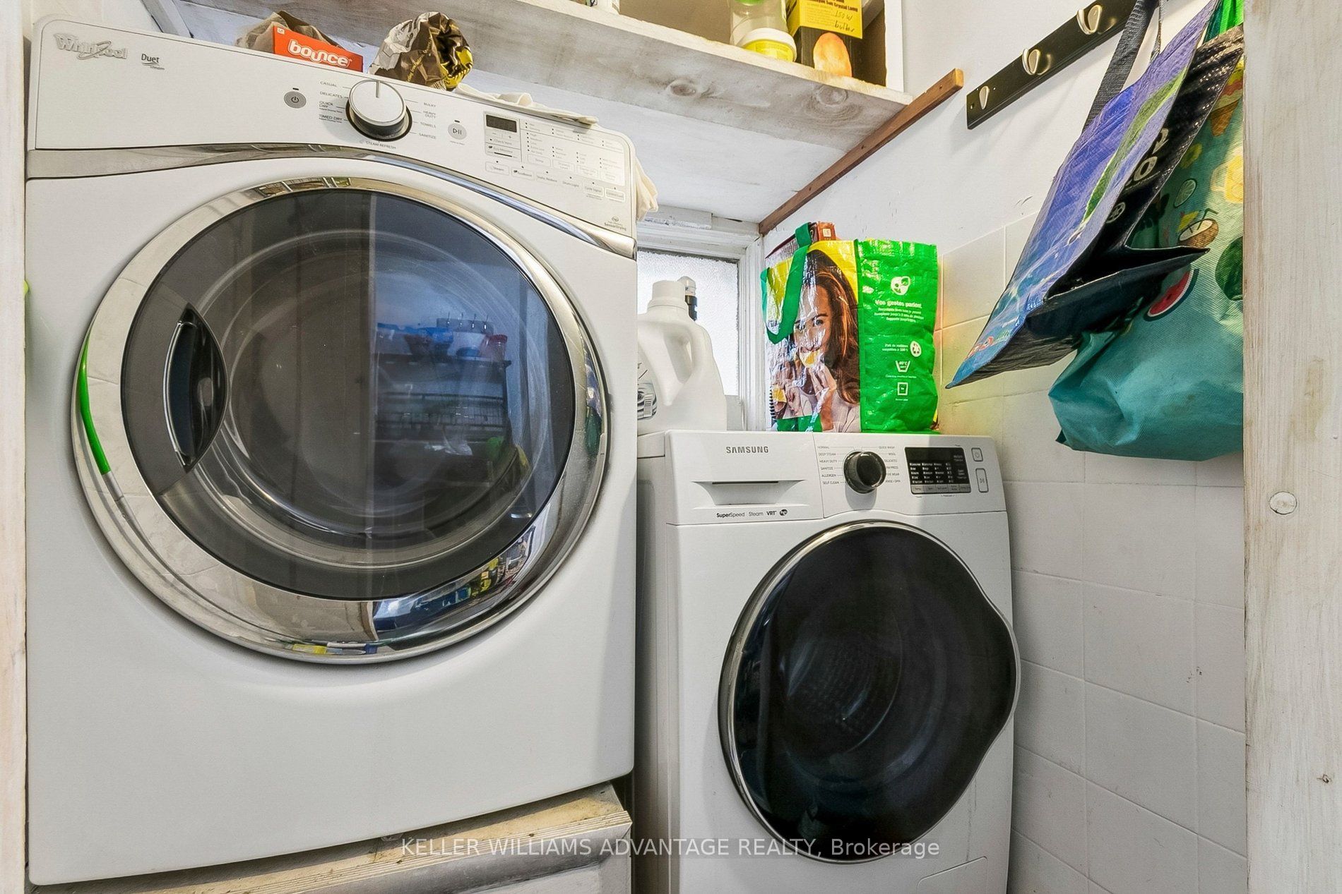 585 Woodbine Avenue Main & 2nd Property Photo 16