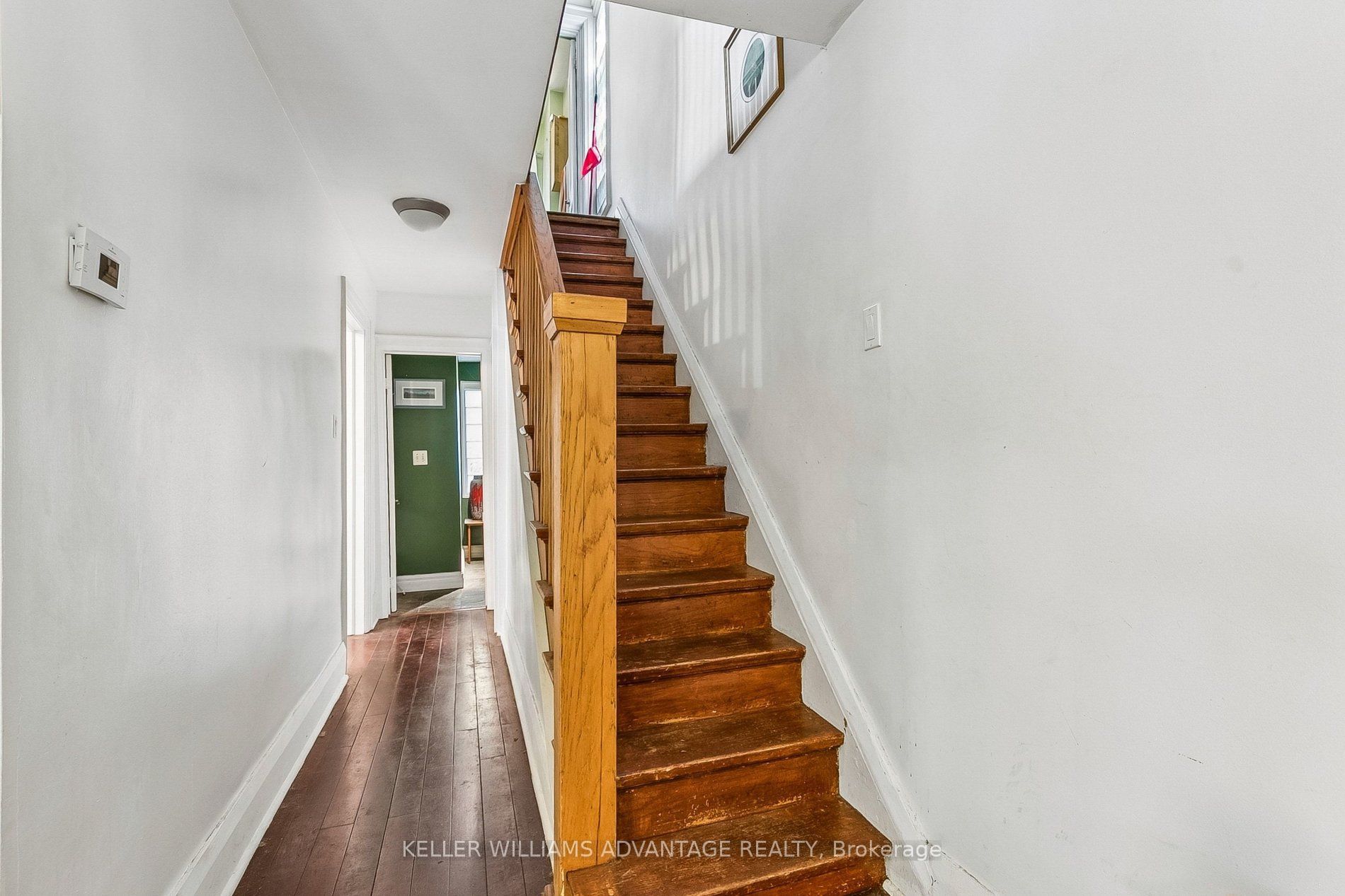 585 Woodbine Avenue Main & 2nd Property Photo 17