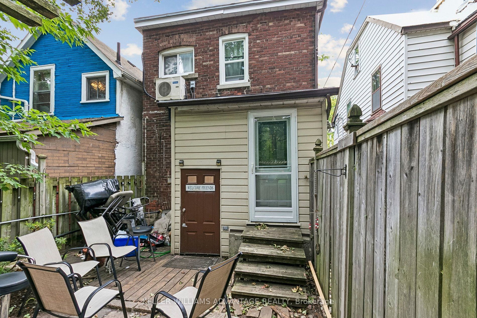 585 Woodbine Avenue Main & 2nd Property Photo 26