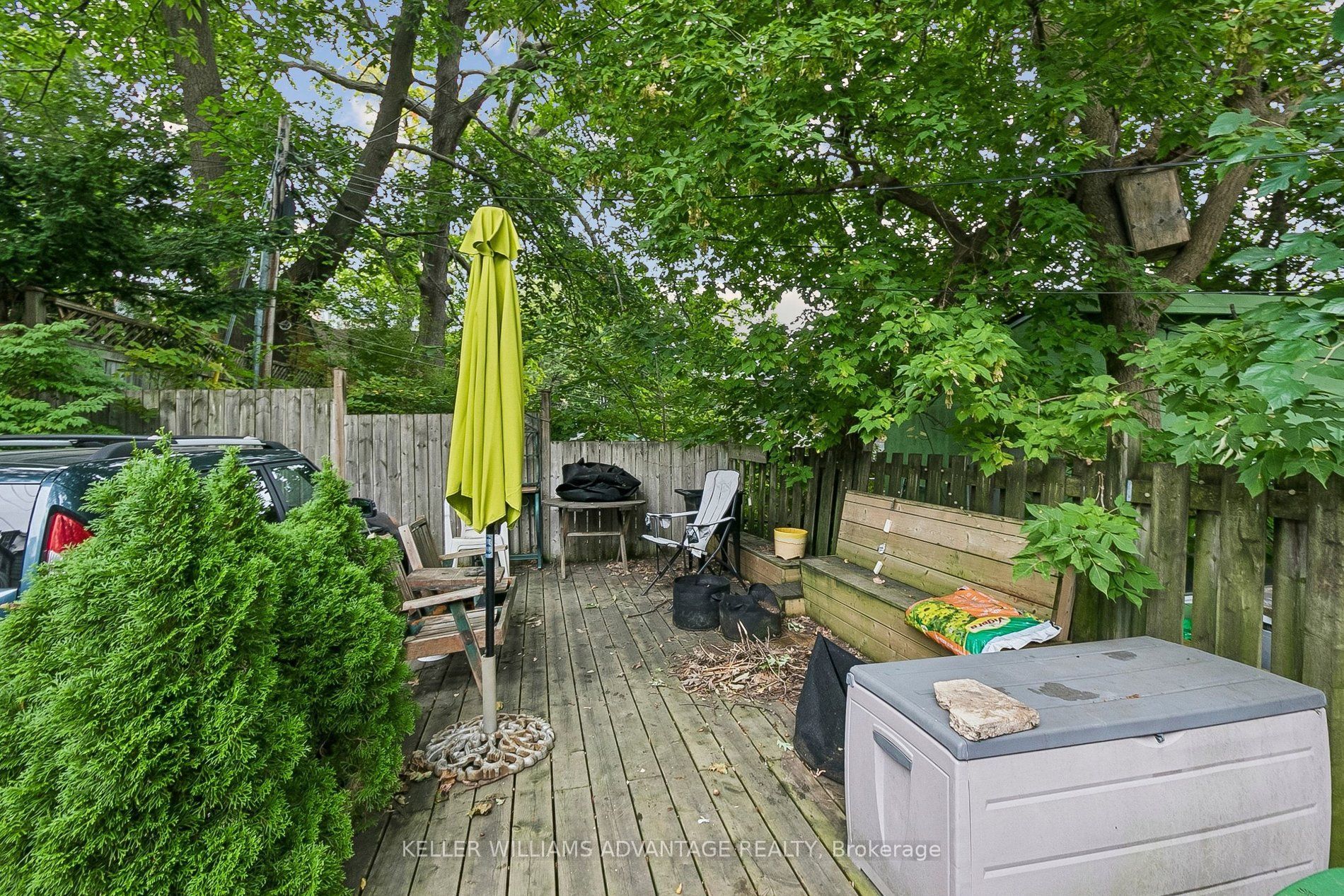 585 Woodbine Avenue Main & 2nd Property Photo 28