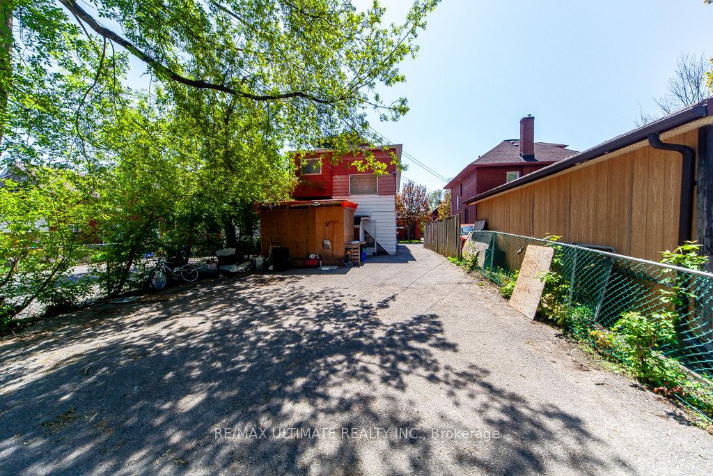 128 Elgin Street E Property Photo 45