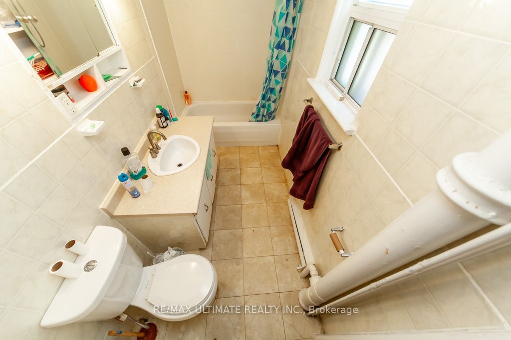 128 Elgin Street E Property Photo 49