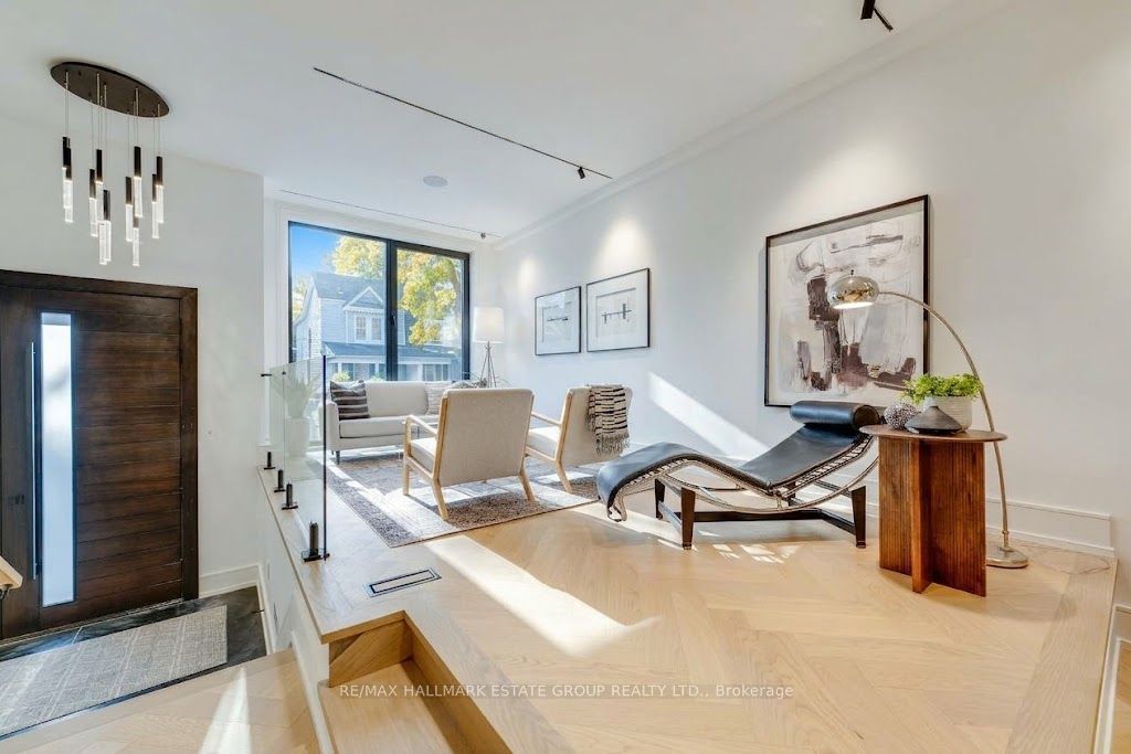 10 Wheeler Avenue Property Photo 3