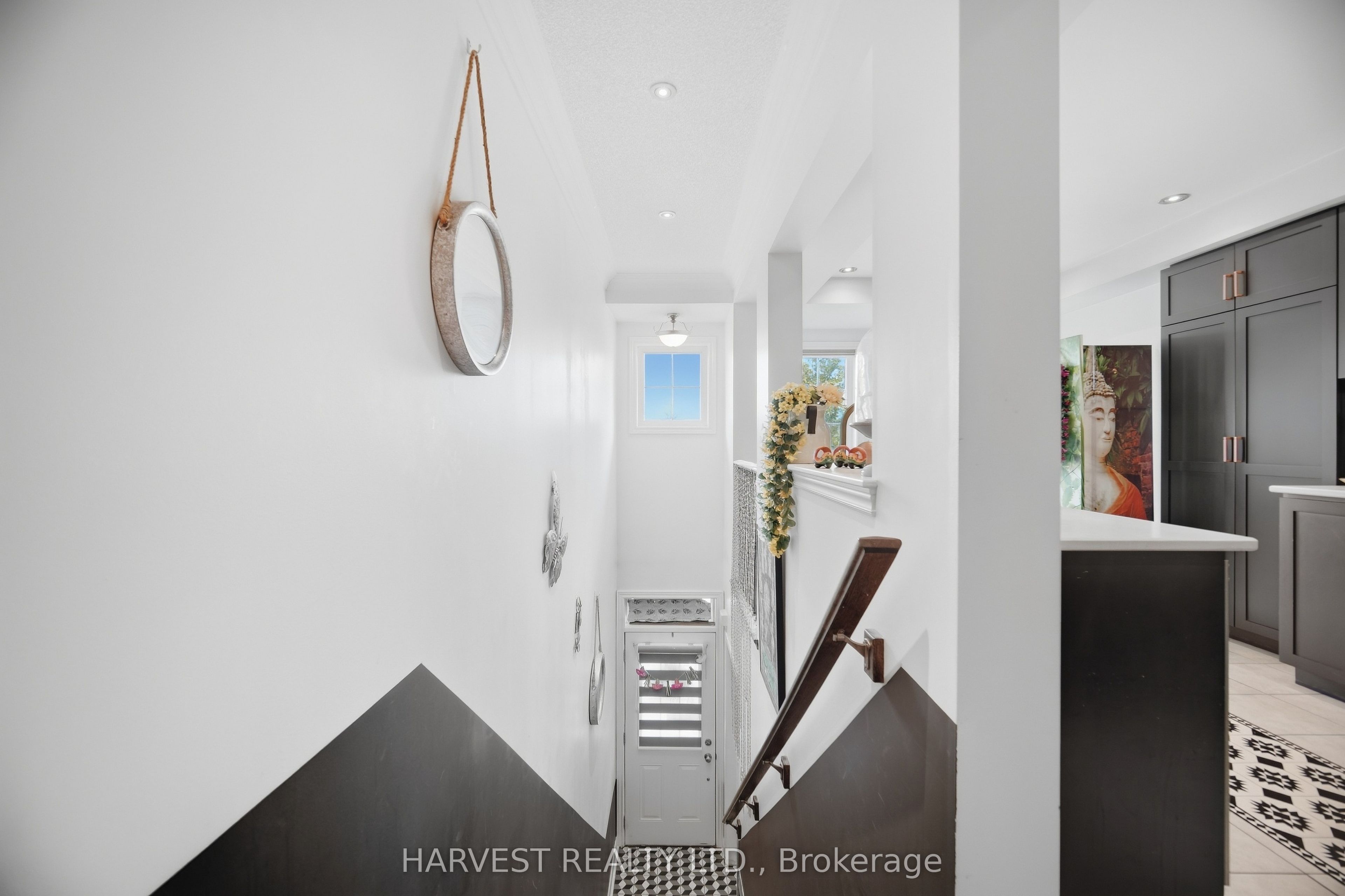 15 Moonseed Court Property Photo 8