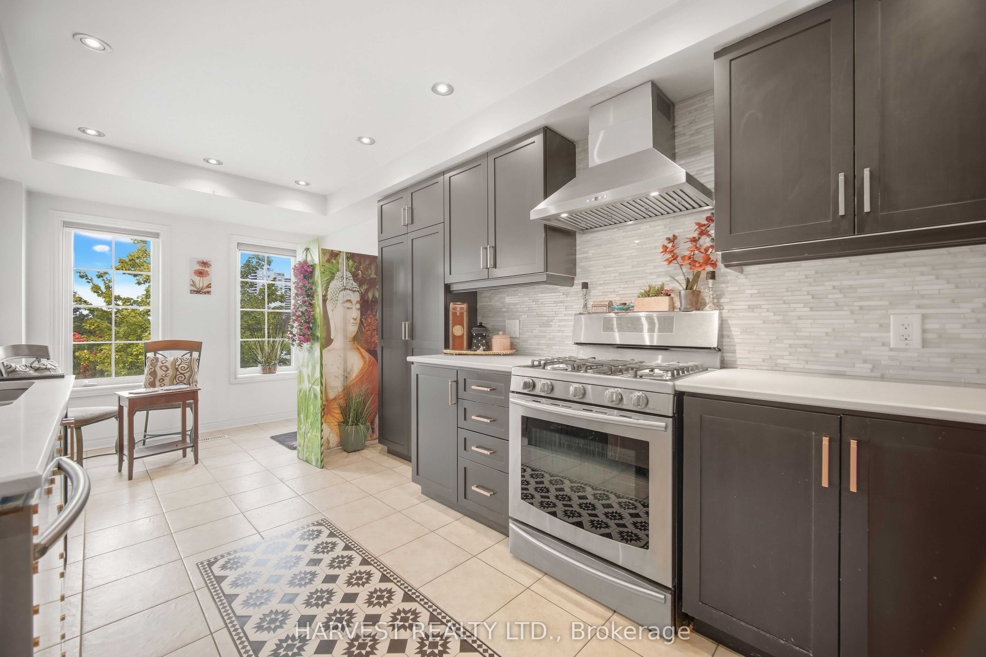 15 Moonseed Court Property Photo 9
