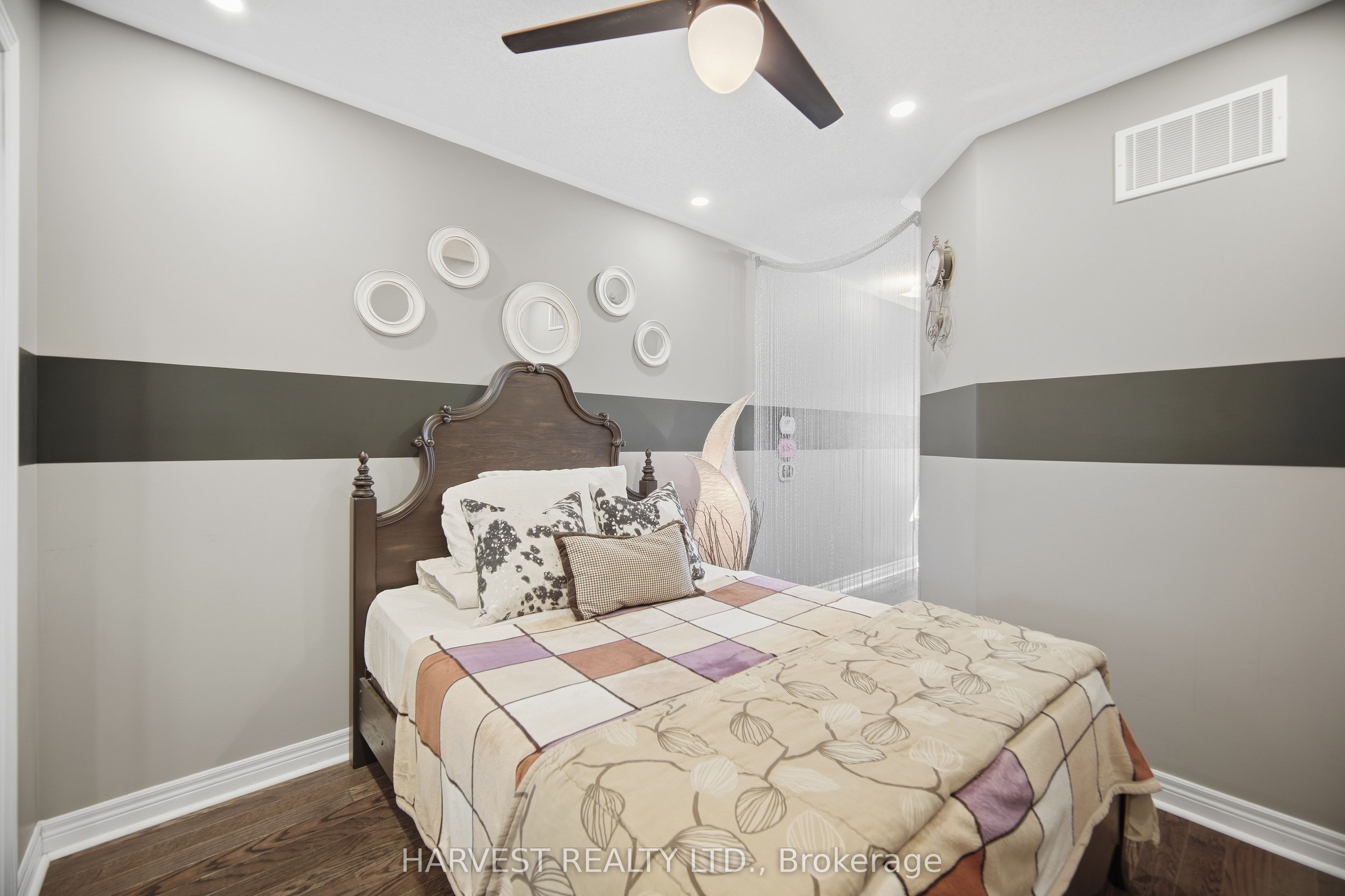 15 Moonseed Court Property Photo 28