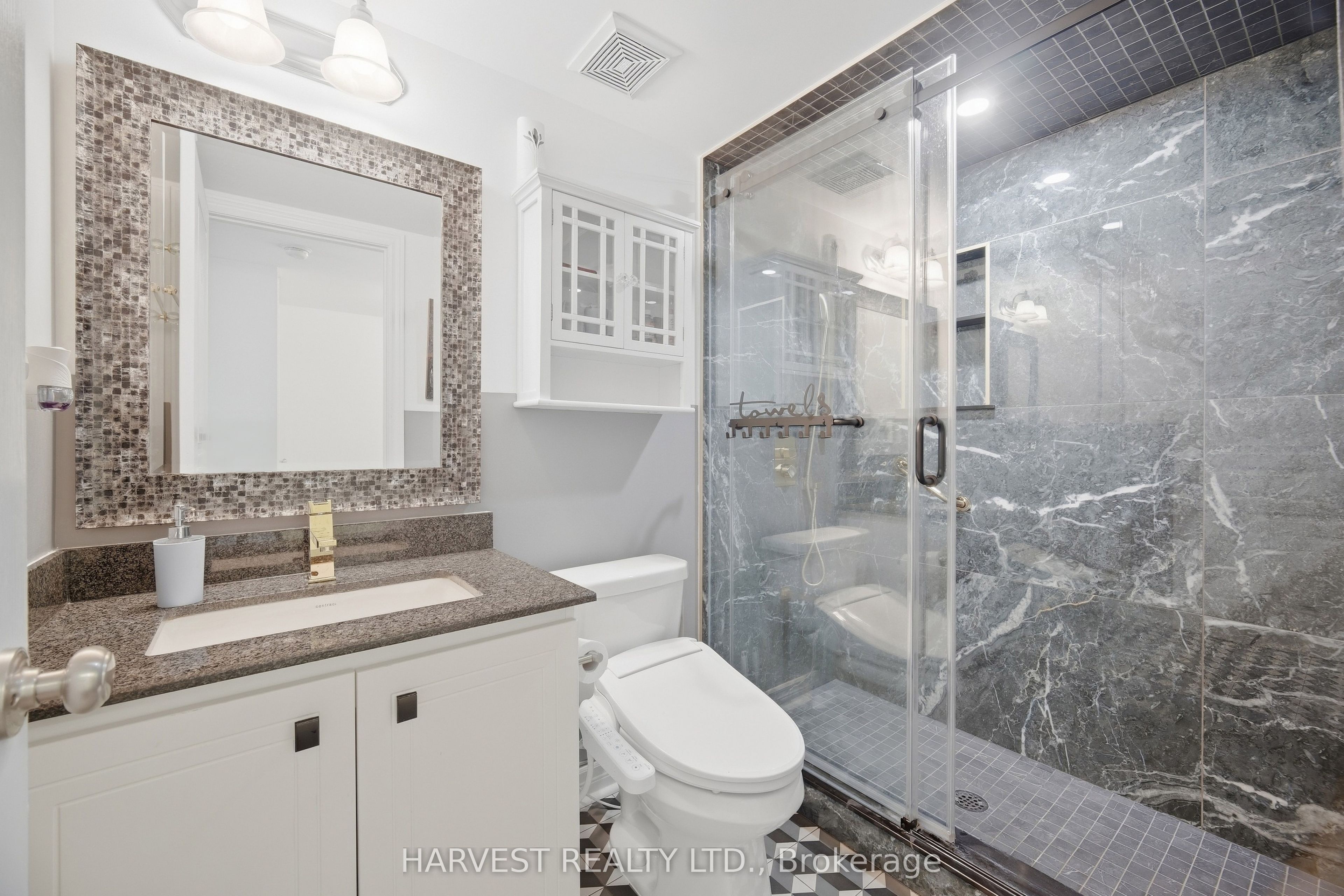 15 Moonseed Court Property Photo 37